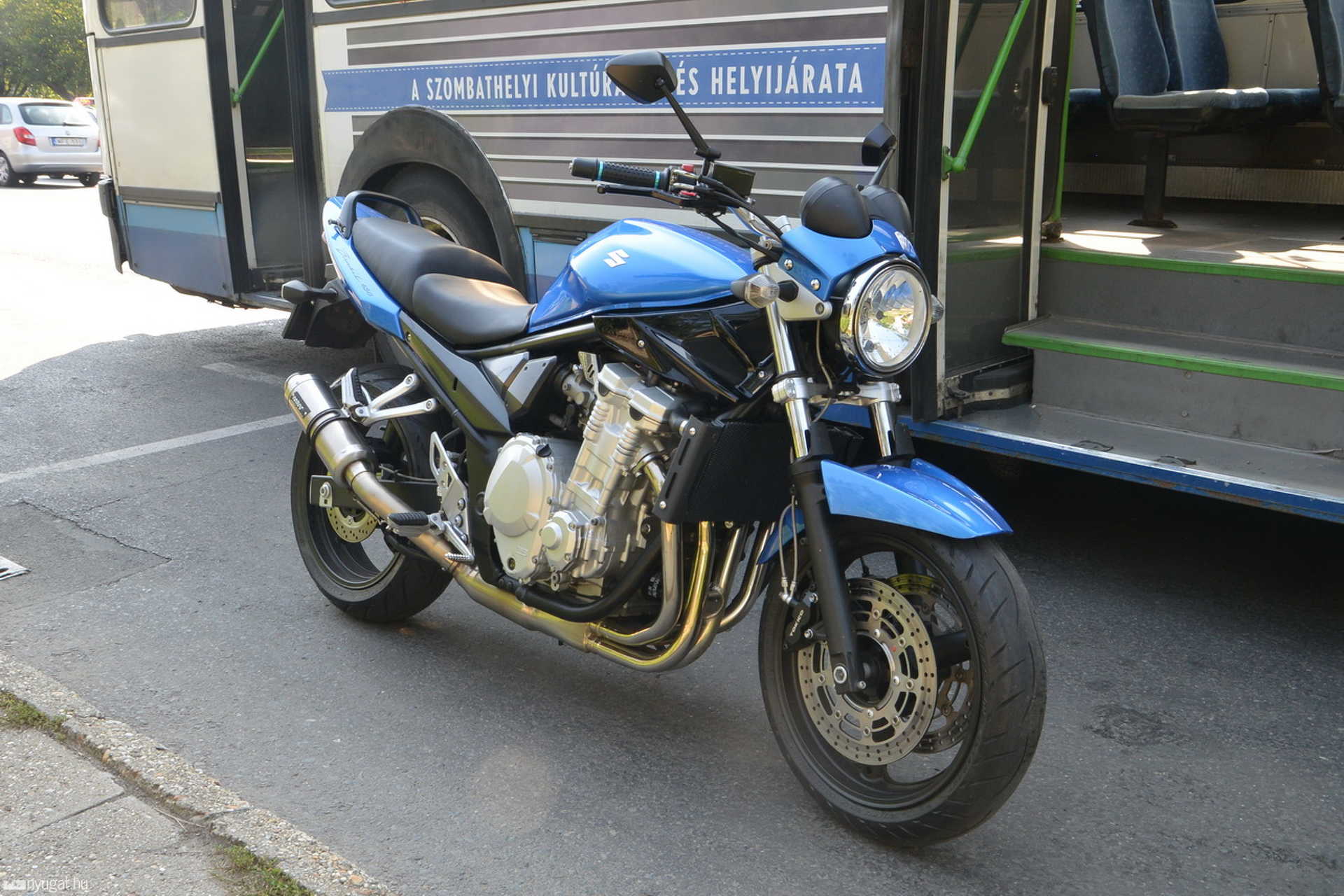 Gyalogos lökött fel motorost Szombathelyen 