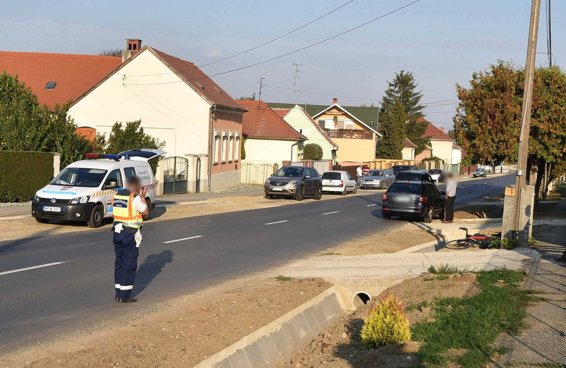 Árokba esett és súlyosan megsérült egy kerékpáros Sében
