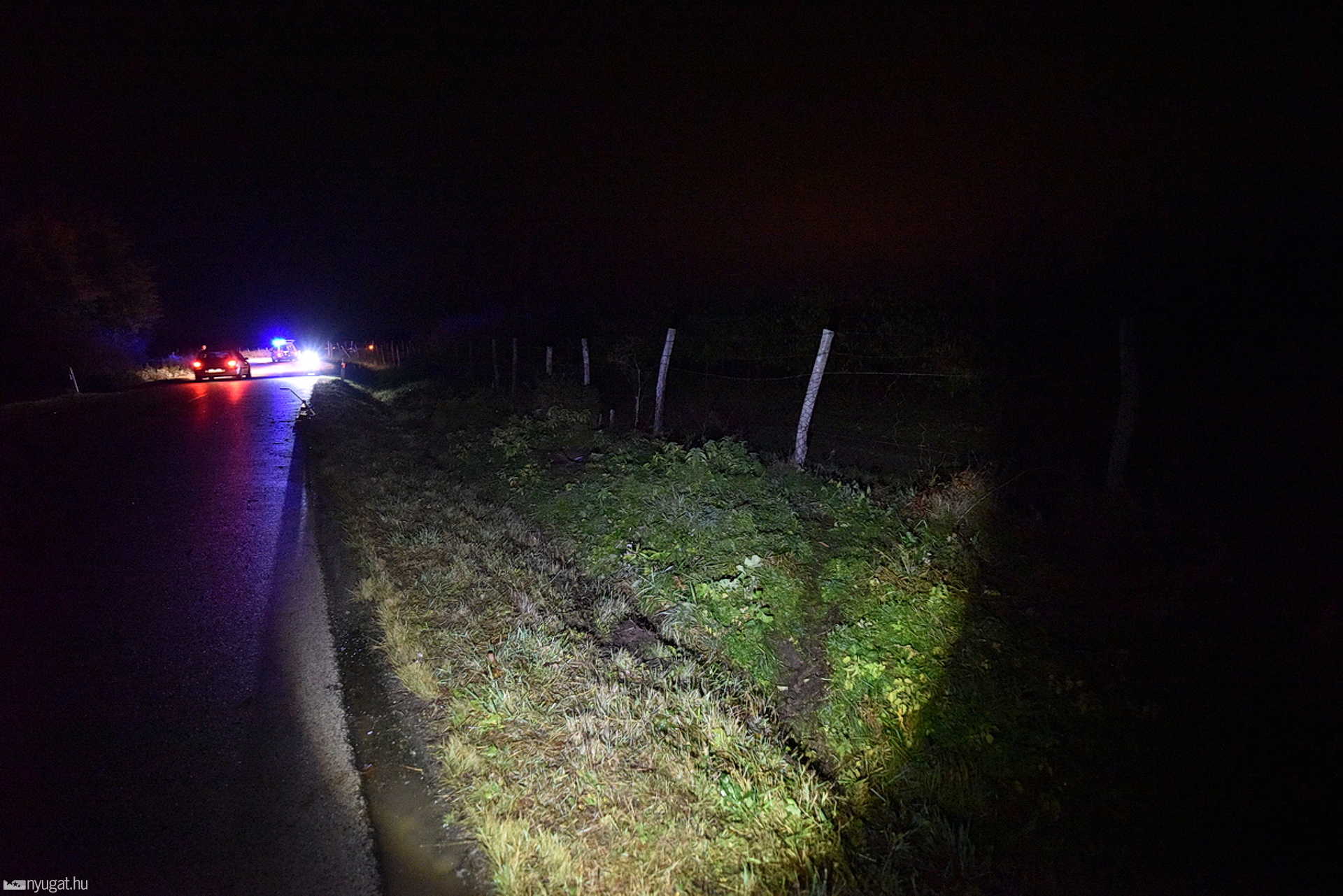 Kanyar után csapódott árokba a Seat Pornóapáti közelében
