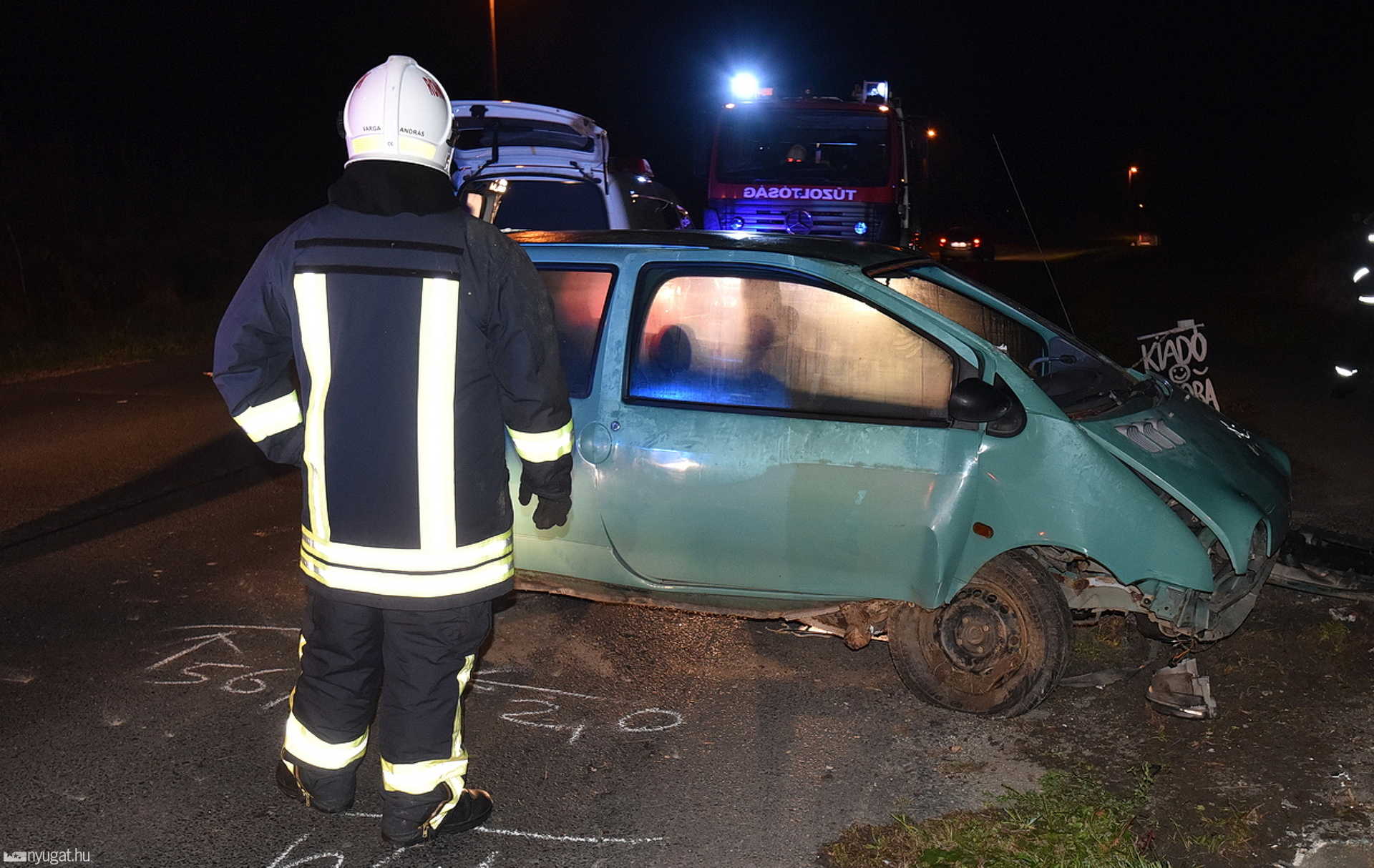 Árokba hajtott a Renault Rönökön