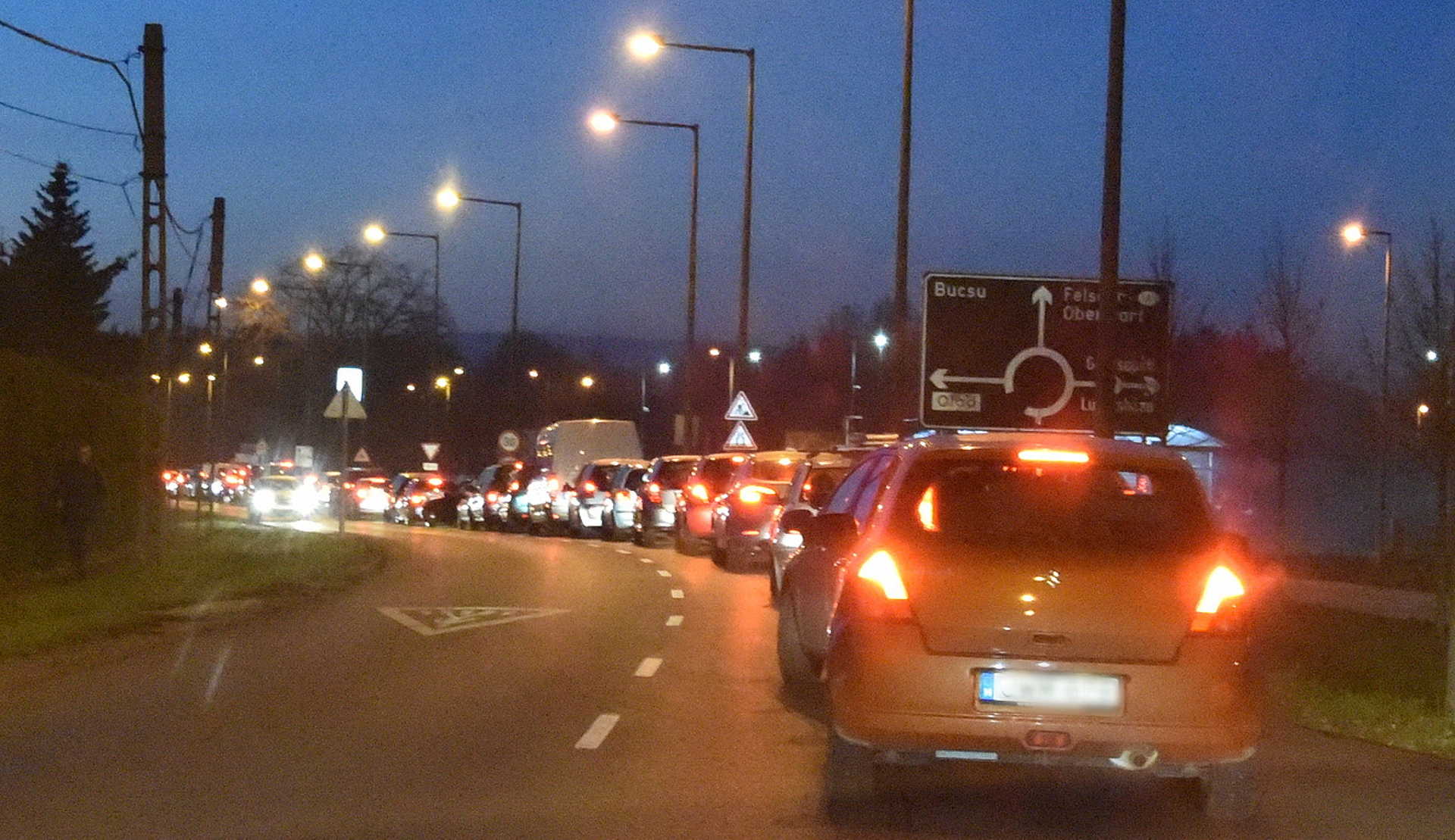 Három autónak ütközött egy VW Szombathelyen