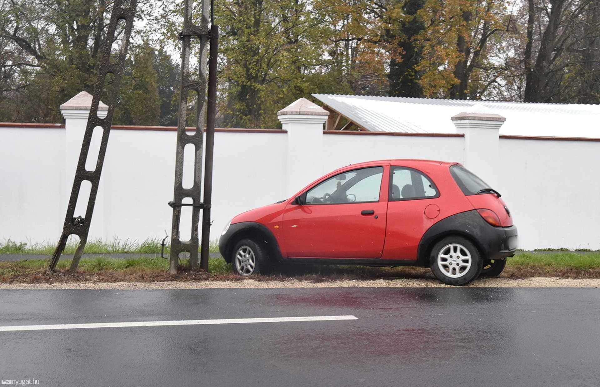 Egy másik autó elé esett a Balogunyomban, gyalogátkelőhelyen elgázolt férfi