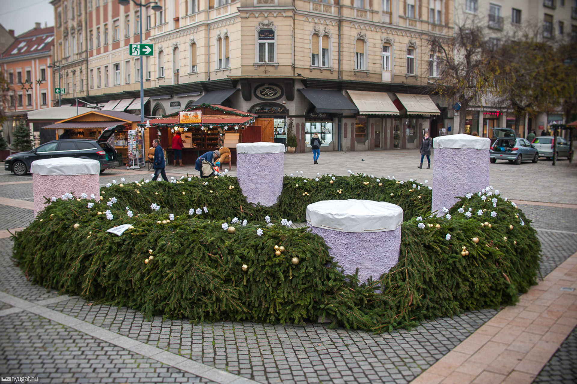 Karácsonyfa ádventi koszorú 