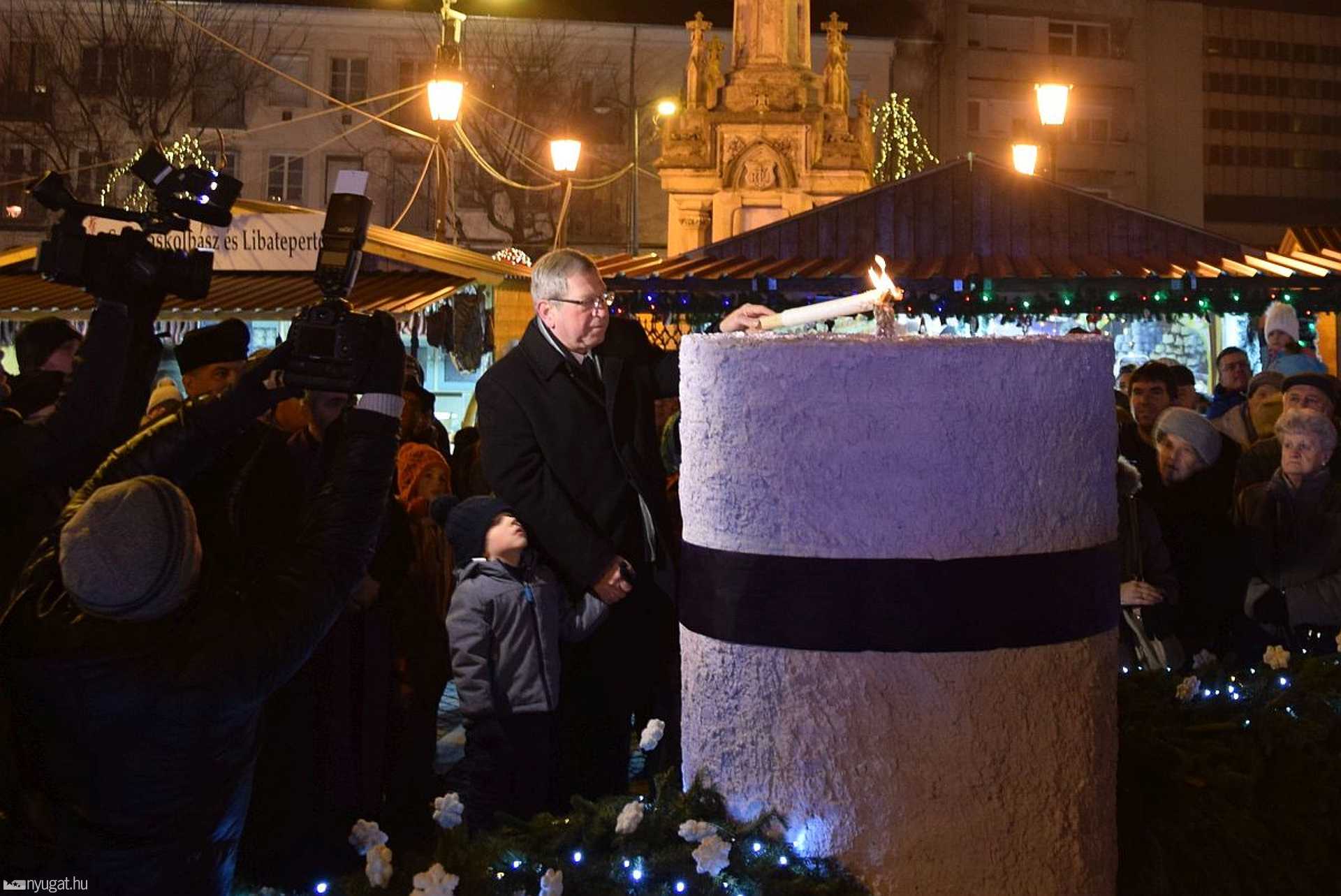 Adventi gyertyagyújtás Szombathelyen 2018