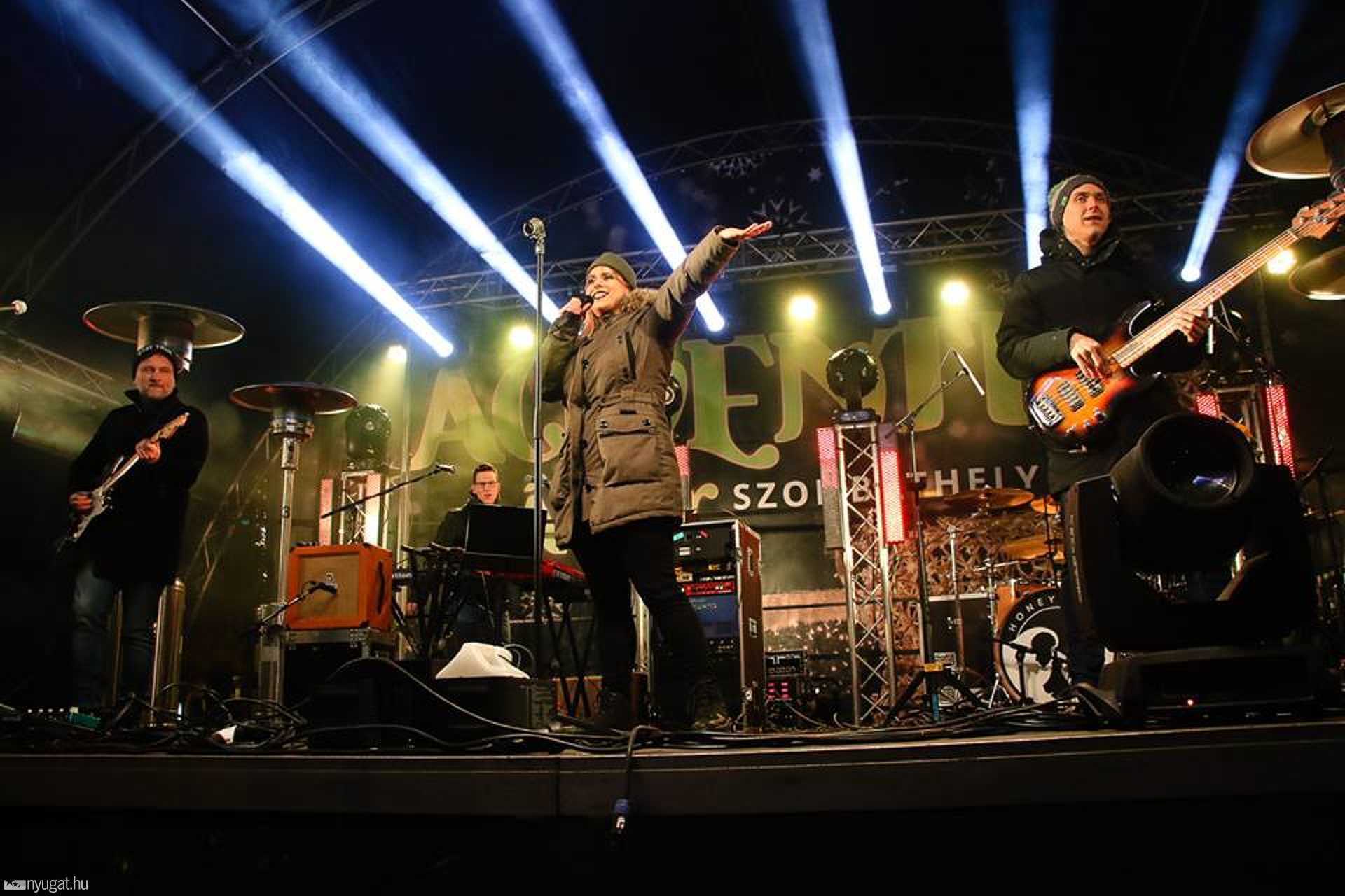 Adventi Honeybeast koncert 