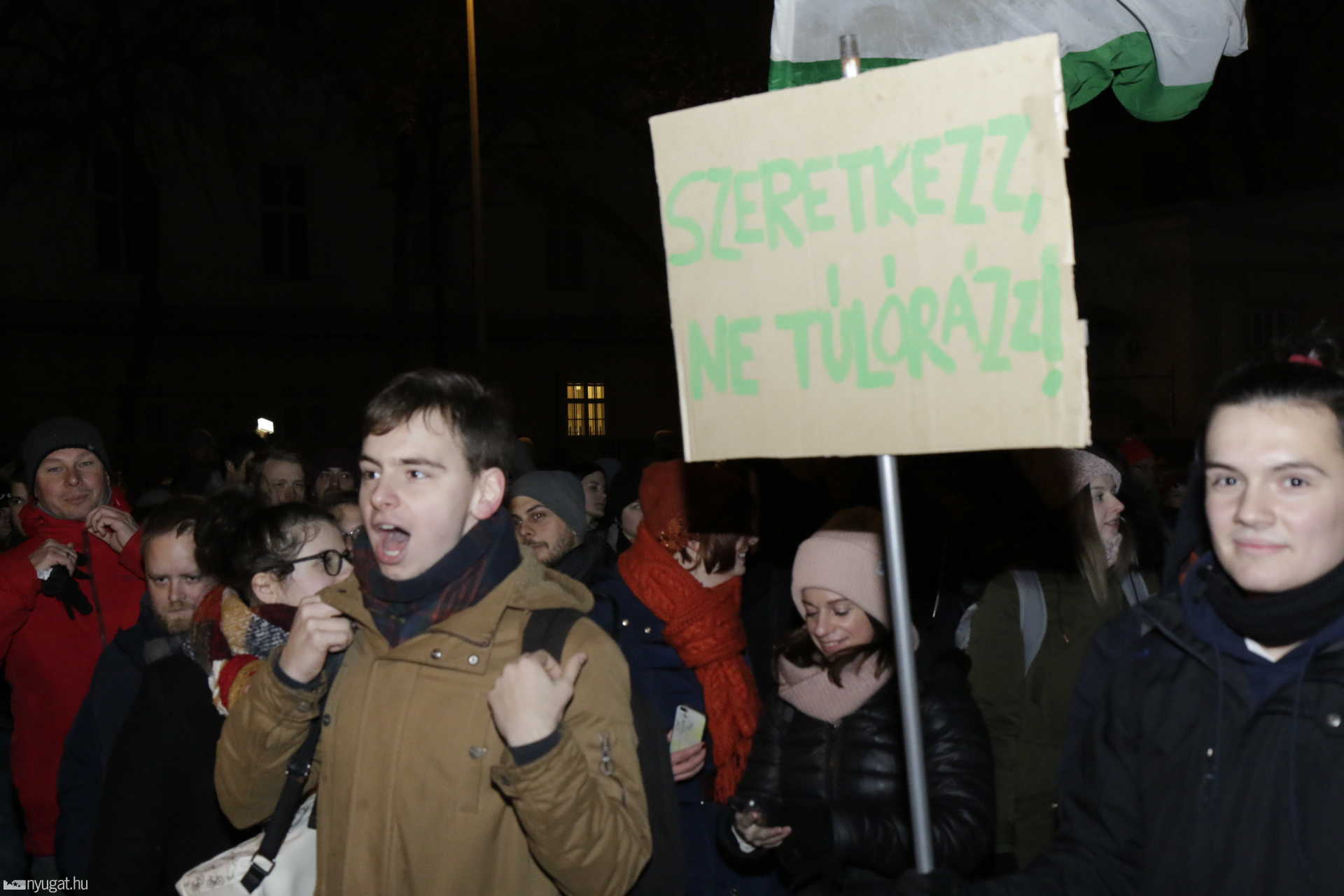 Pénteki tüntetésről