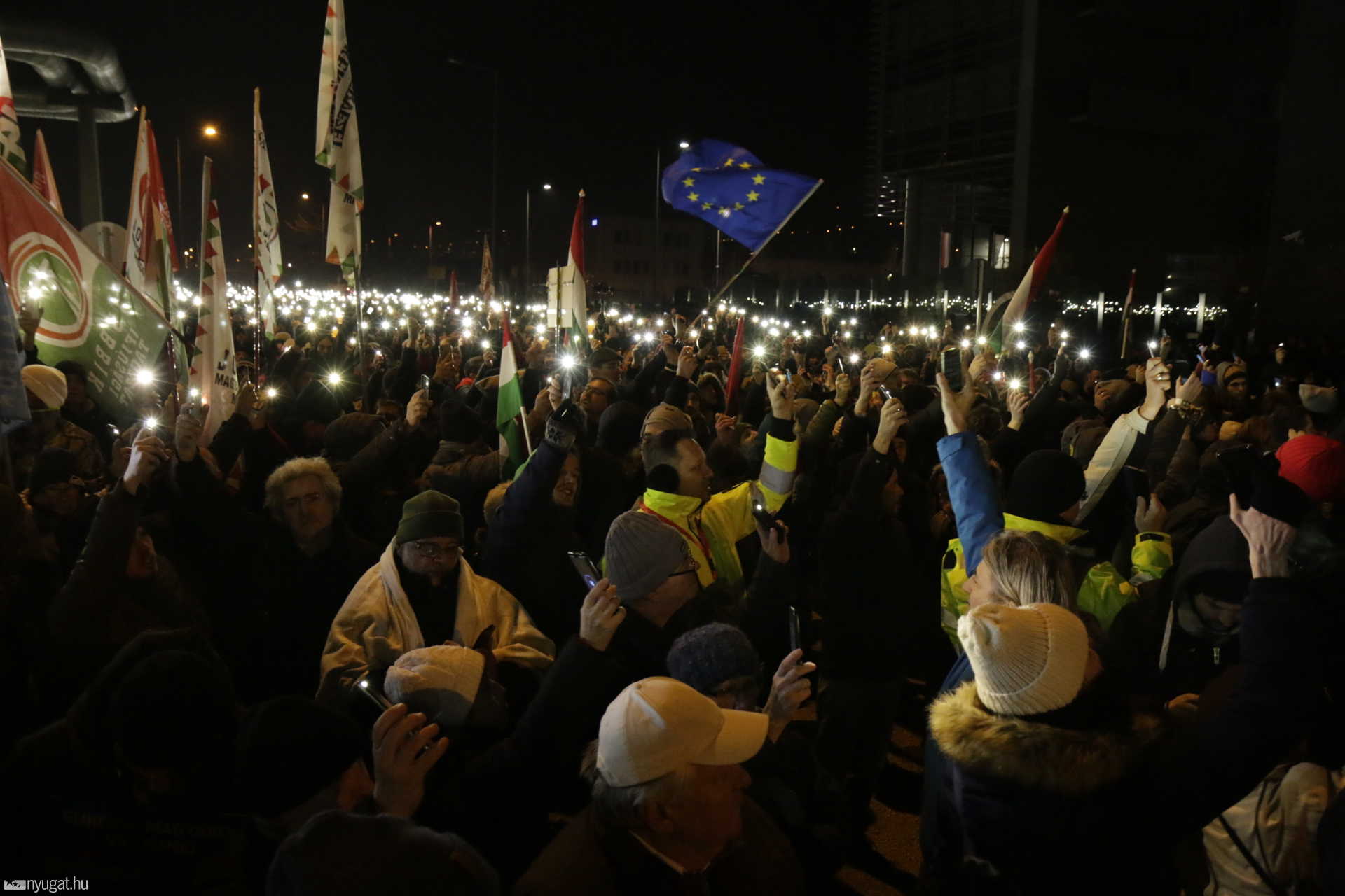 Tüntetés az MTVA székháznál 2018 dec 17 
