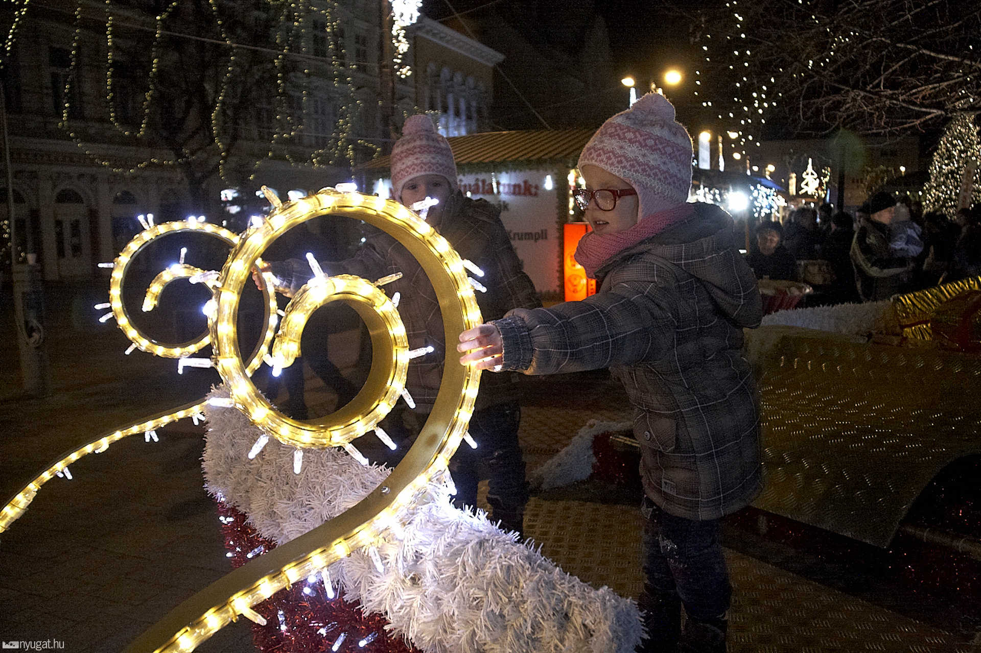 Advent negyedik gyertyája is ég már  