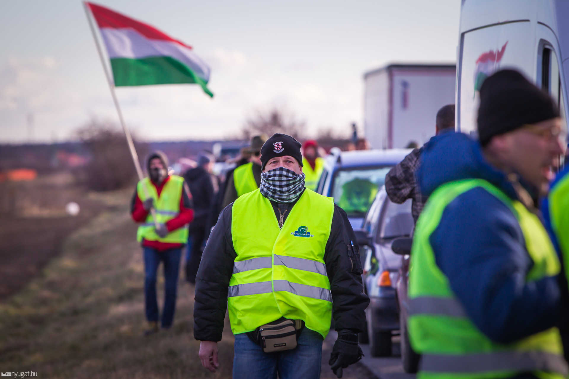 Forgalomlassító demonstráció 86 főút
