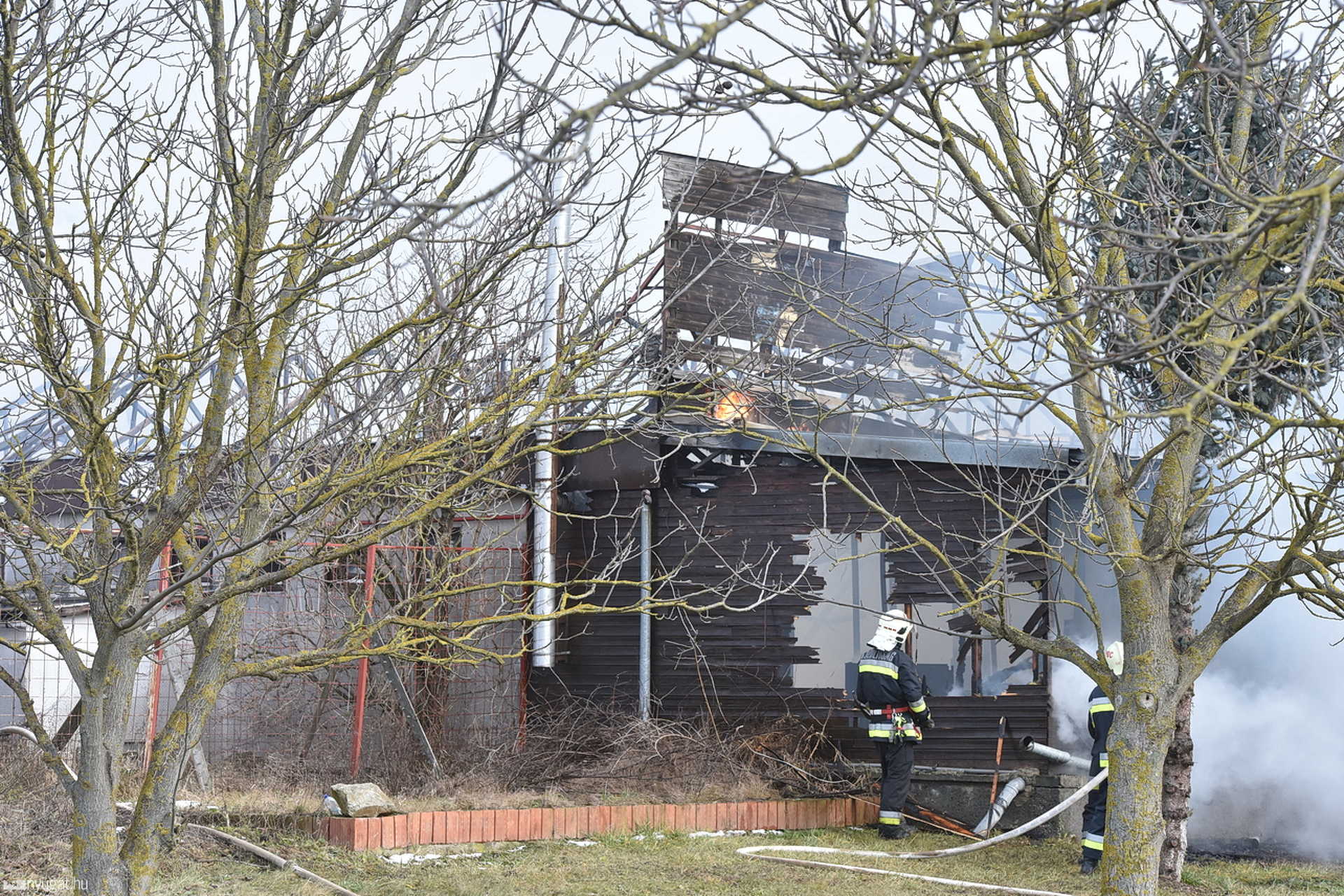 Teljesen leégett a volt Pagoda étterem
