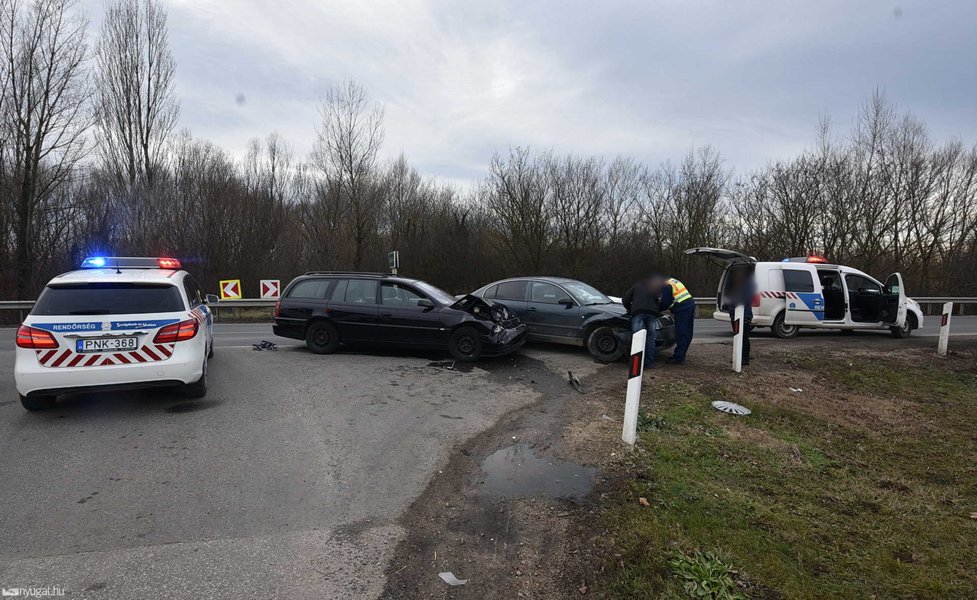 Opel elé kanyarodott egy Skoda Rábapatynál, a 84-es főúton