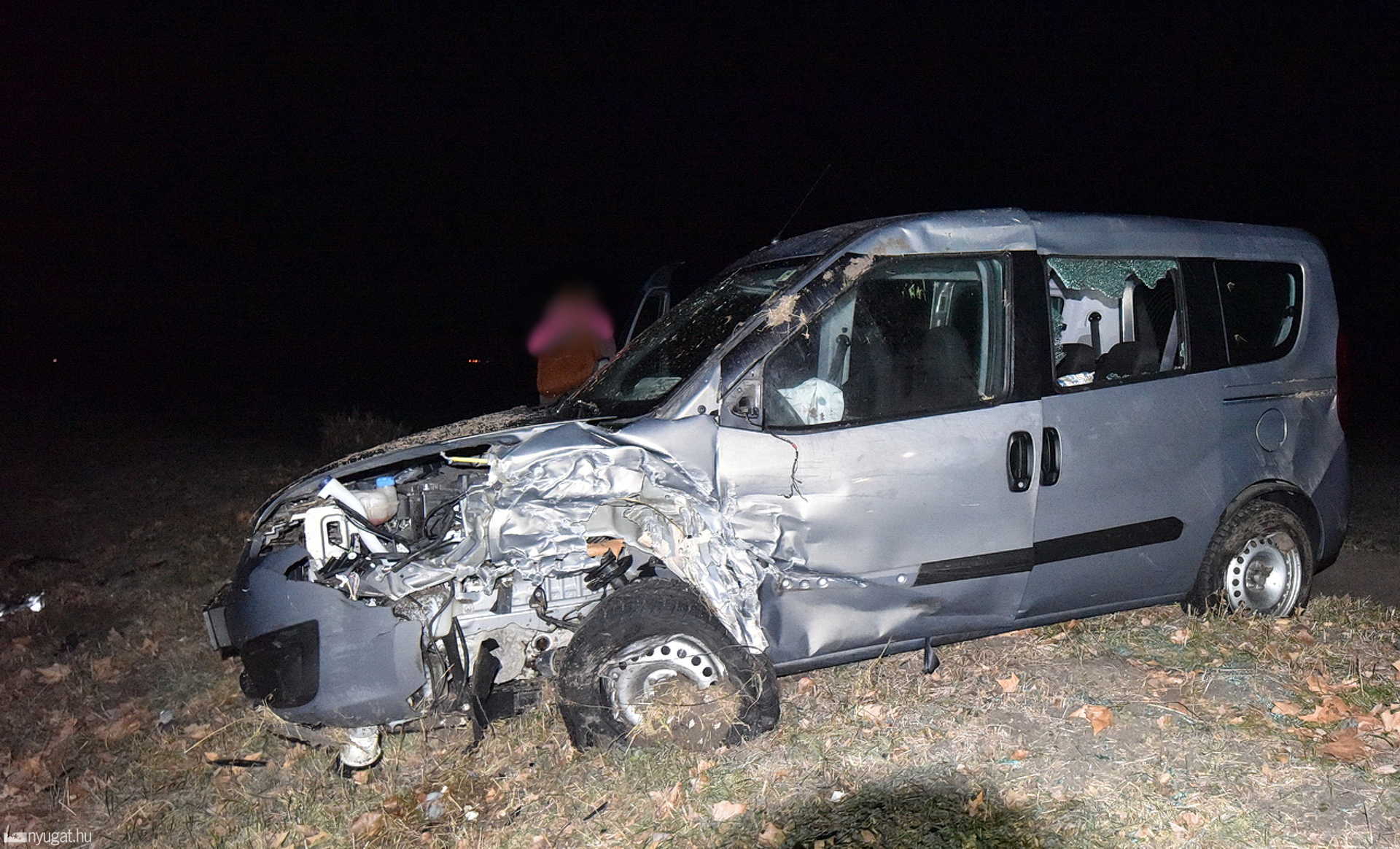  Félfrontális karambol Sárvárnál - Opel hajtott BMW-nek