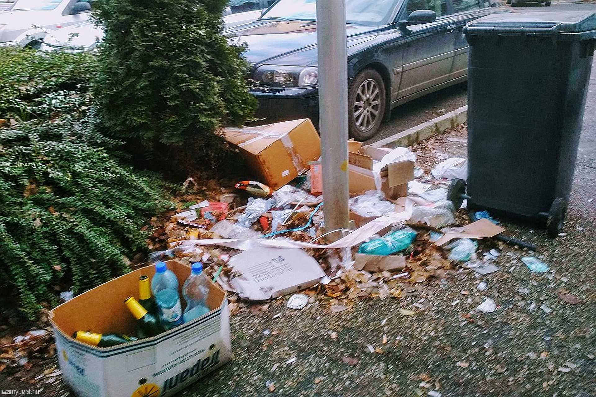 Szemét, Szombathely, Uránia udvar