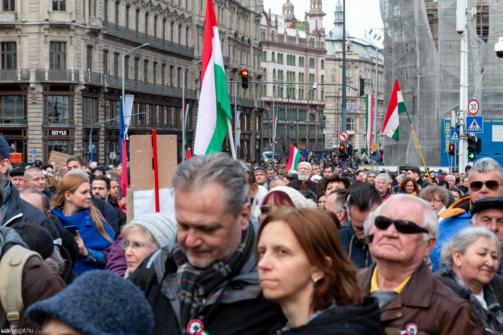 Összellenzéki tüntetés Budapesten 2019. máricus 15-én