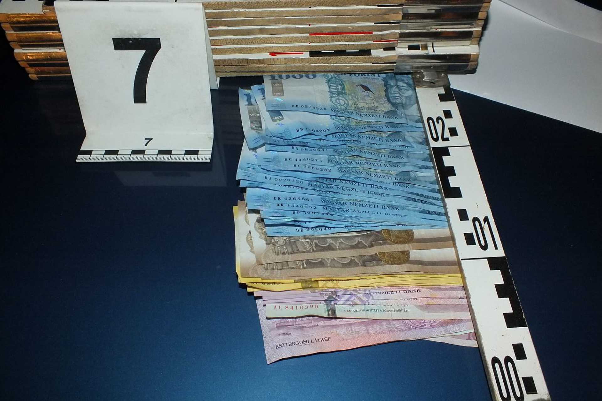 Elfogták a sümegi maszkos rablókat