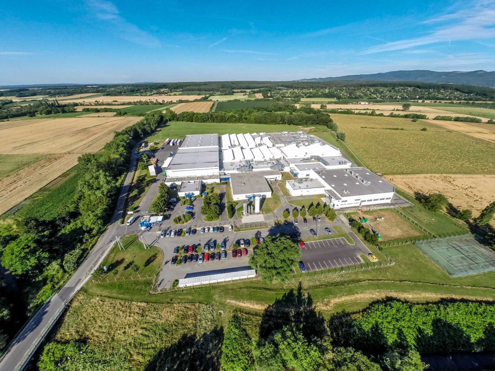 Átlagon felüli béremelés a SCHOTT Hungary Kft.nél