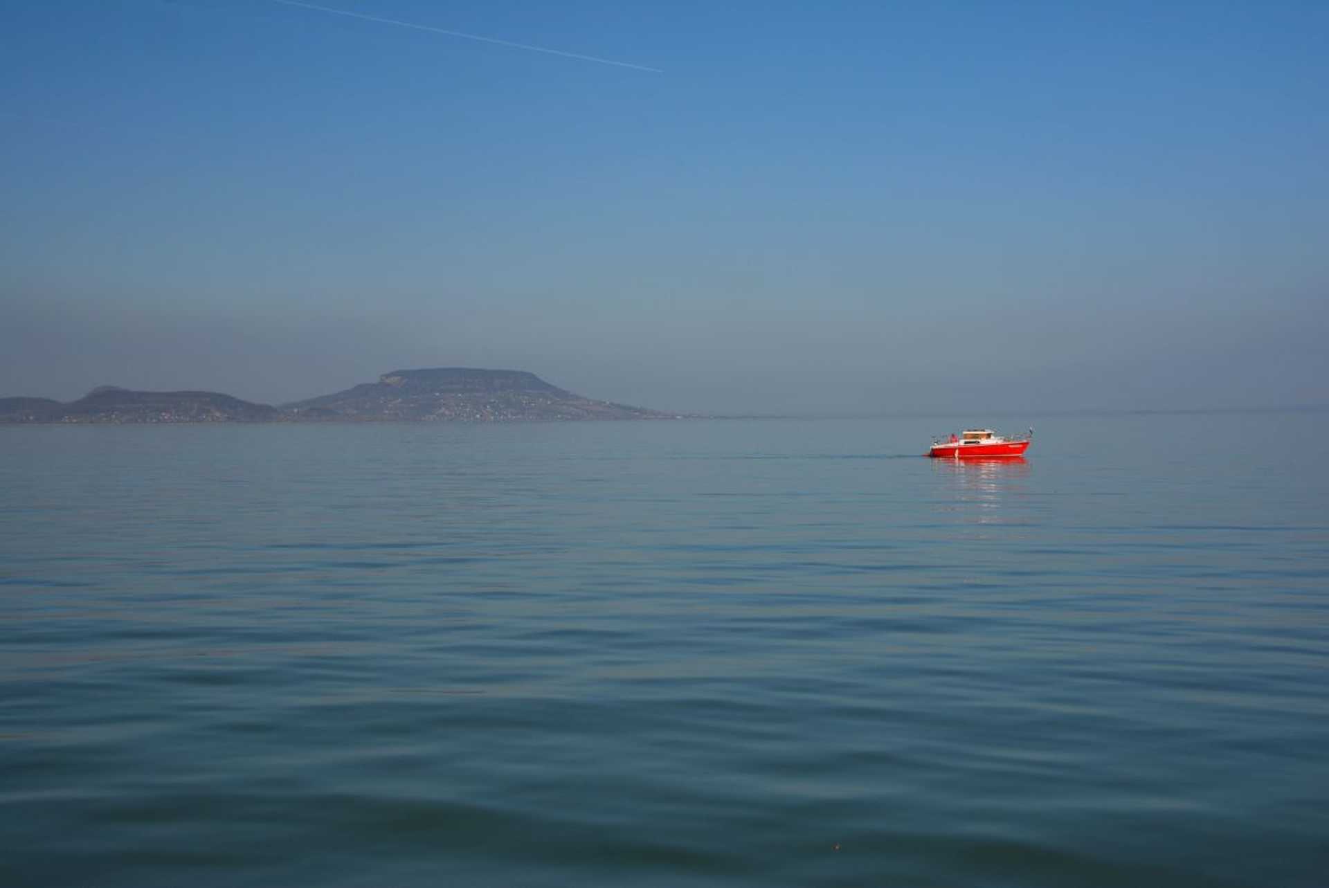 Balaton koratavasszal 