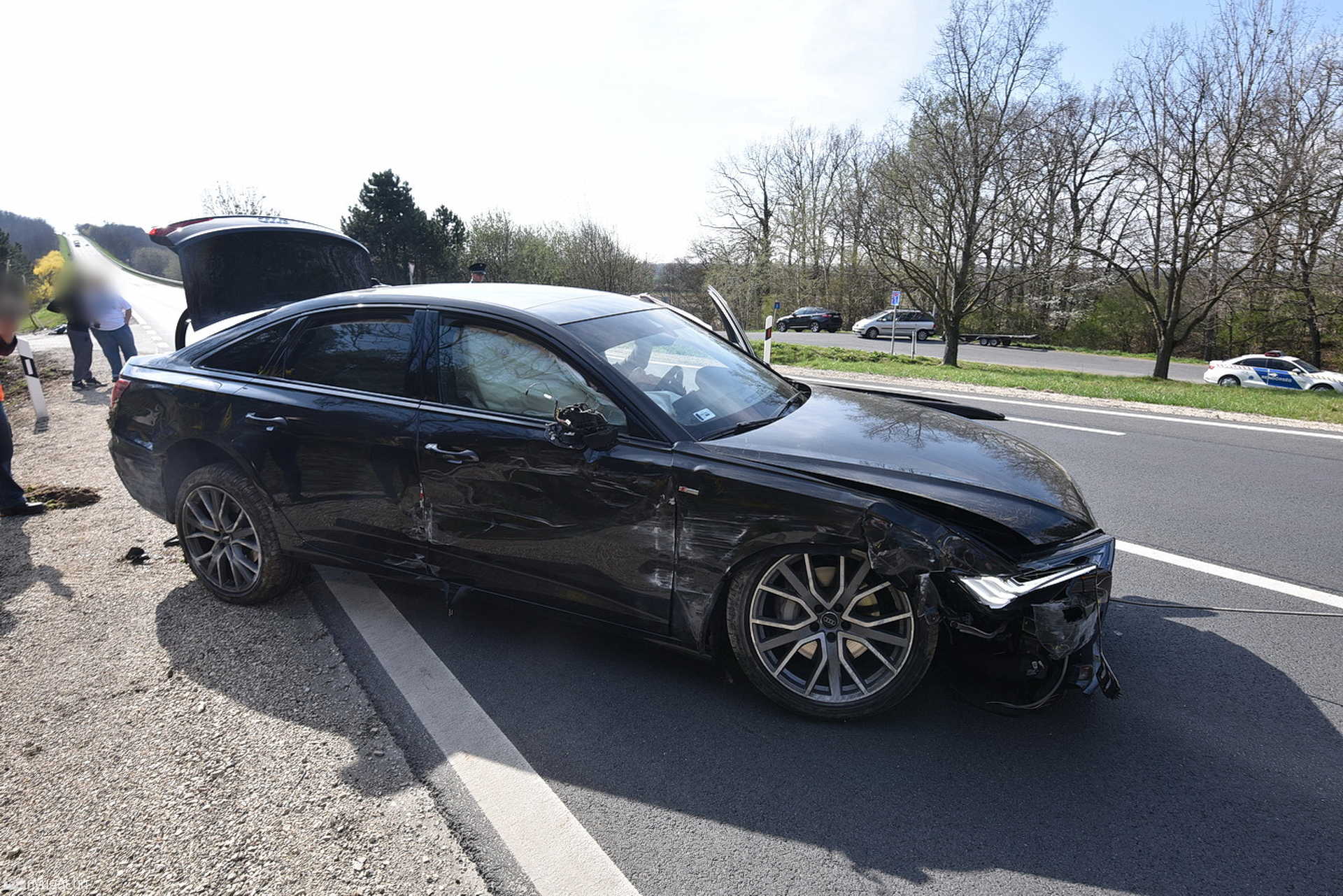 Árokba csapódott egy Audi Vasvárnál 