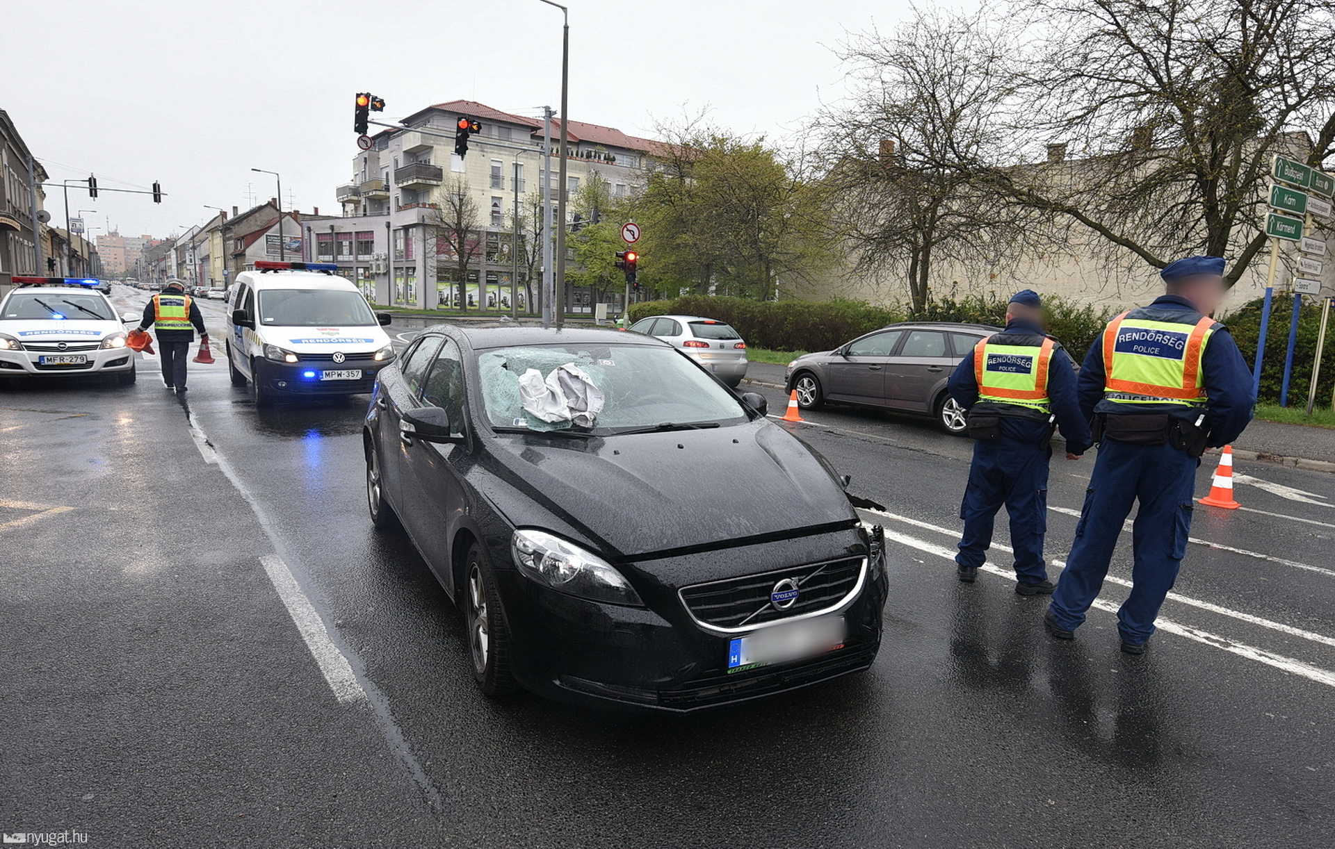 Baleset a szombathelyi Vörösmarty utcában