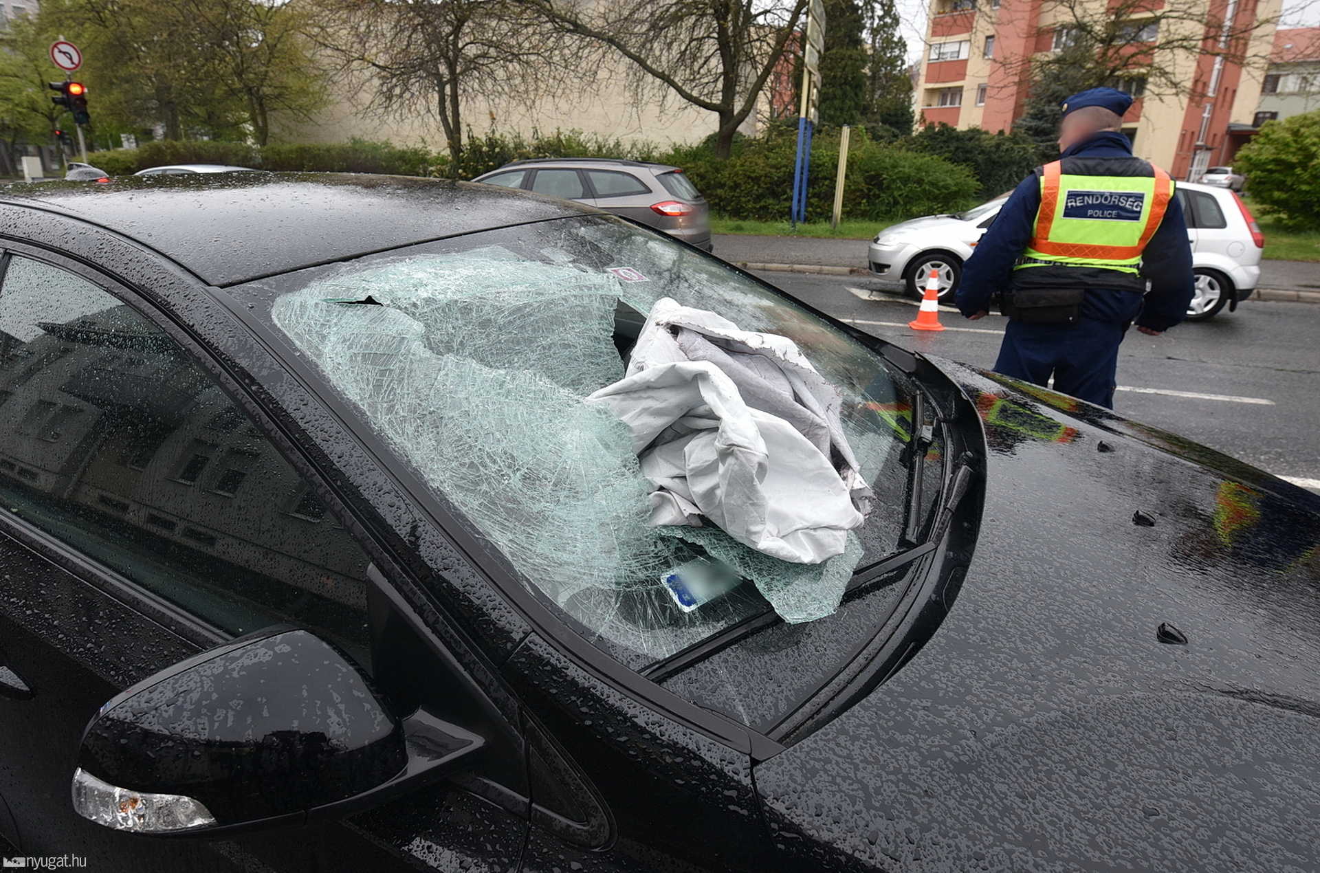 Baleset a szombathelyi Vörösmarty utcában