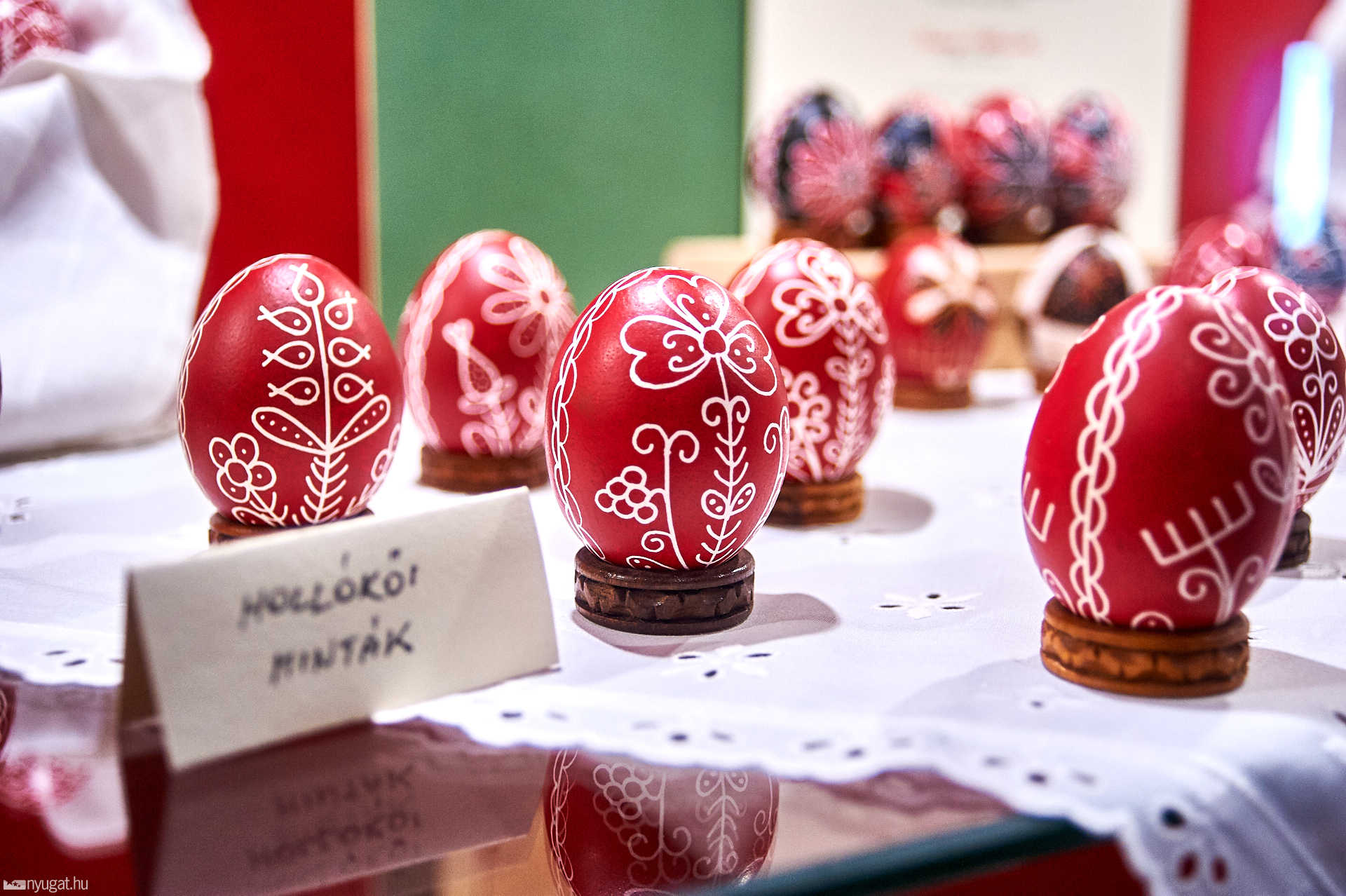 Tamásné Geröly Mária népi iparművész tojásfestő kiállítása 
