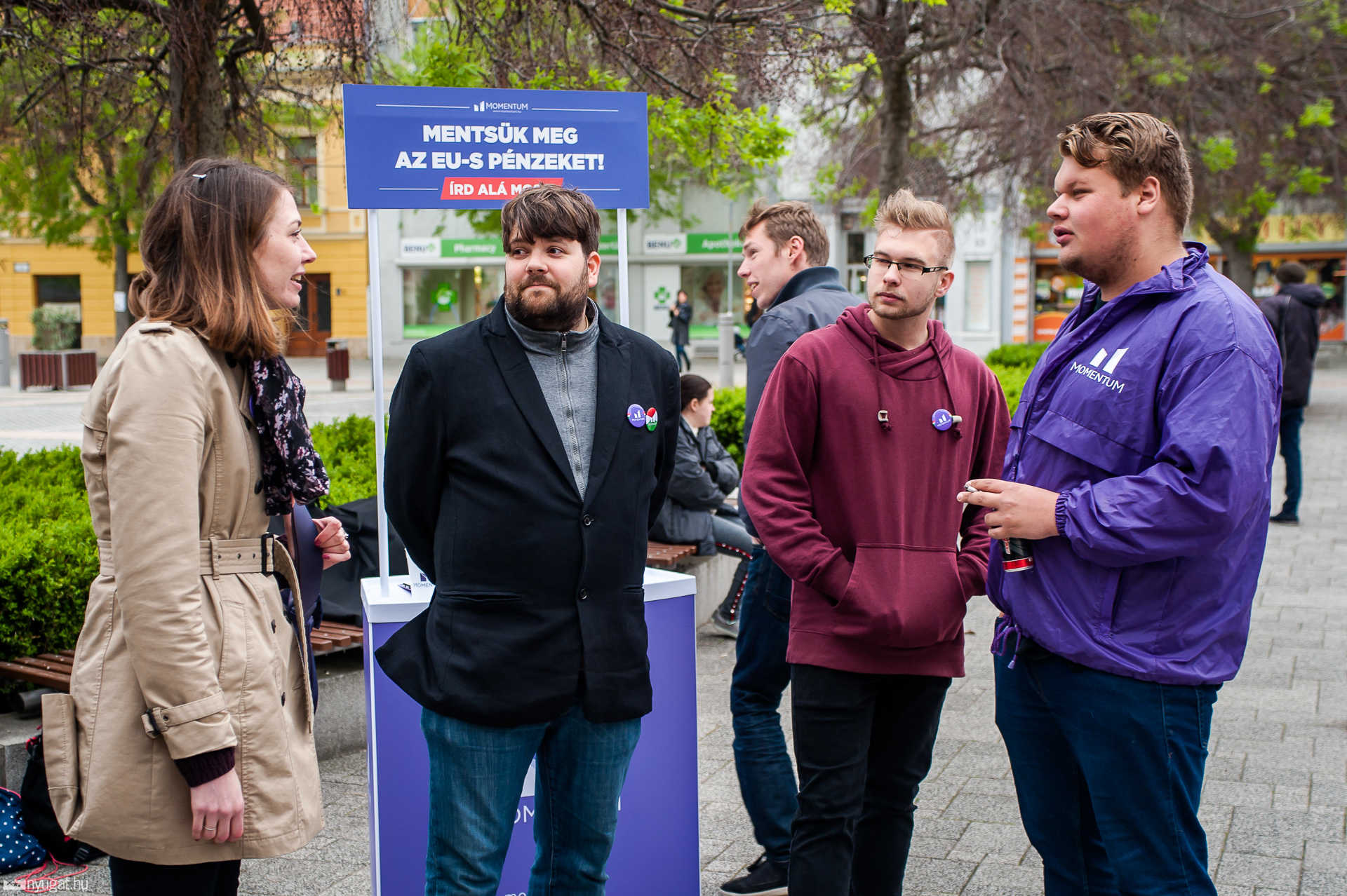 Momentum sajtótájékoztató Donáth Anna