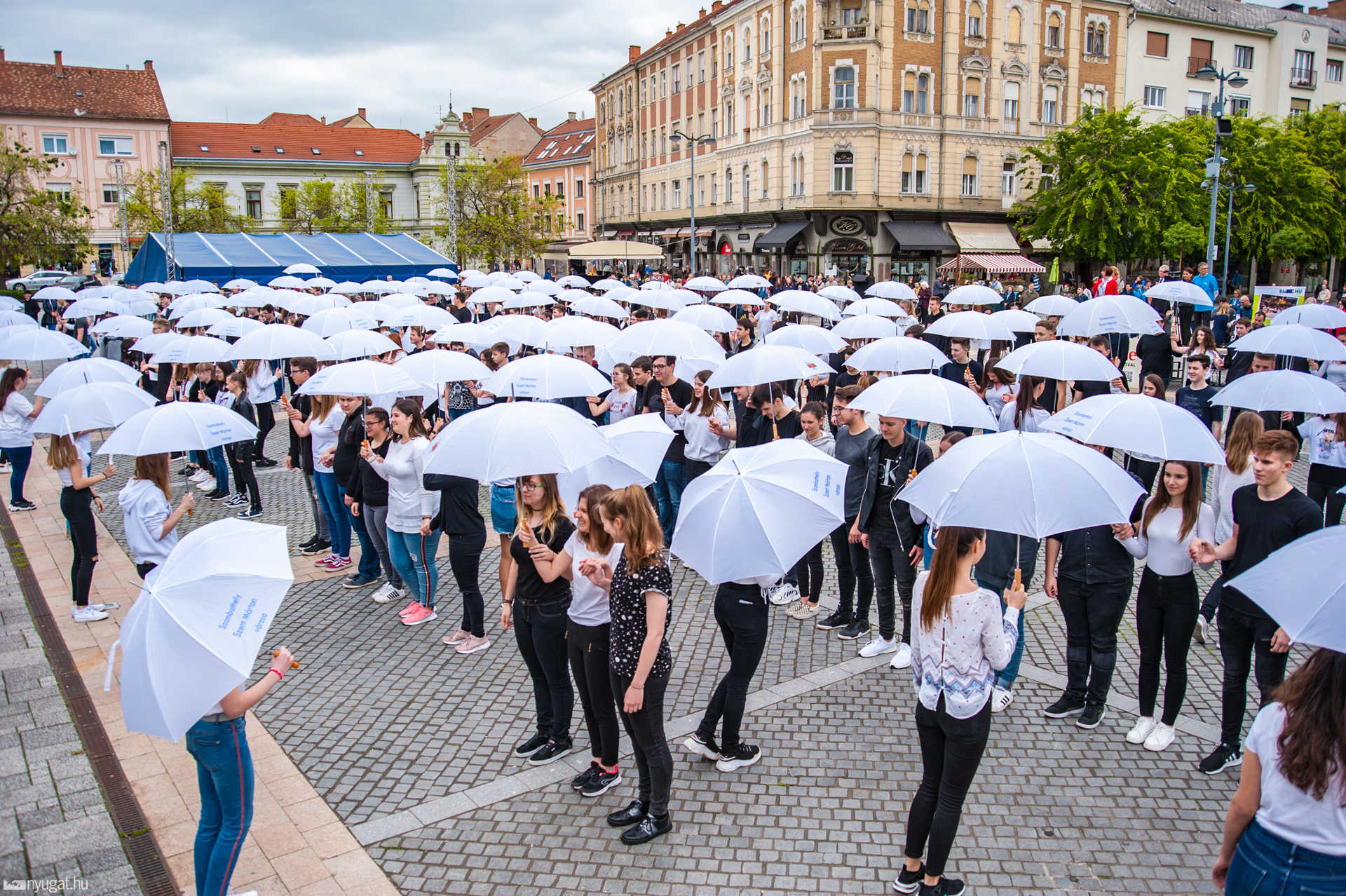 Quadrille a főtéren