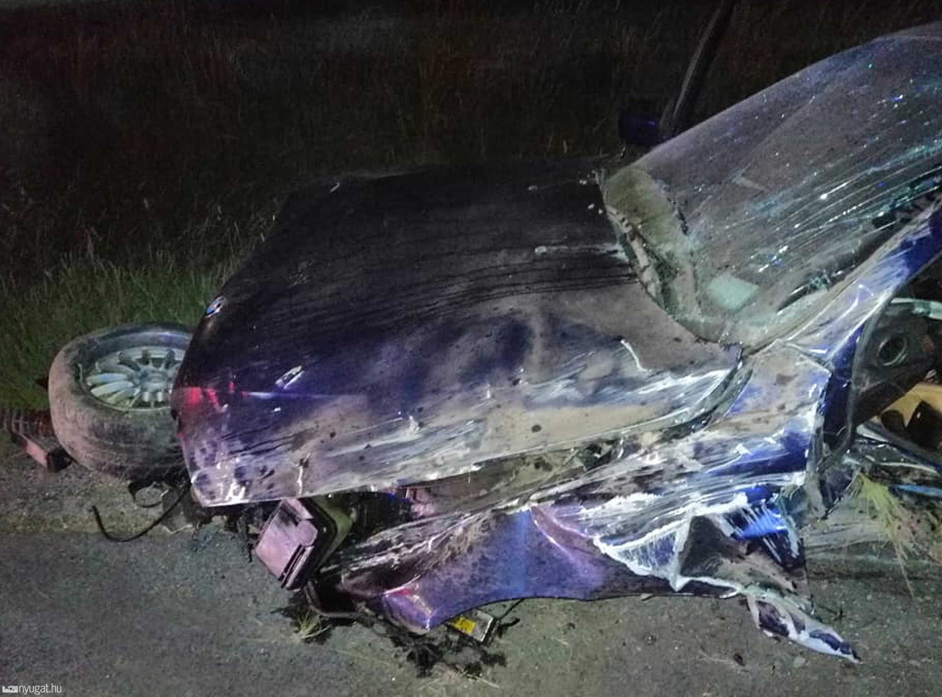 Árokba csapódott egy BMW Vasasszonyfa közelében
