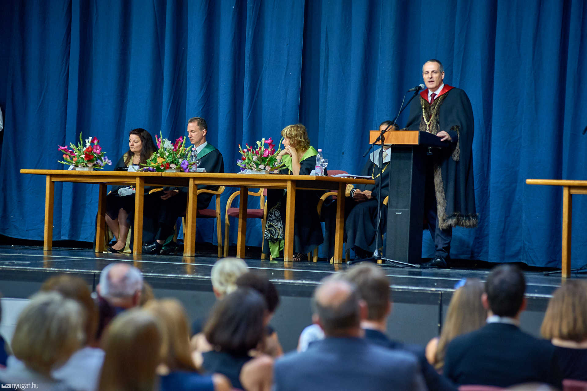 ELTE Berzsenyi Dániel pedagógusképző diplomaosztó