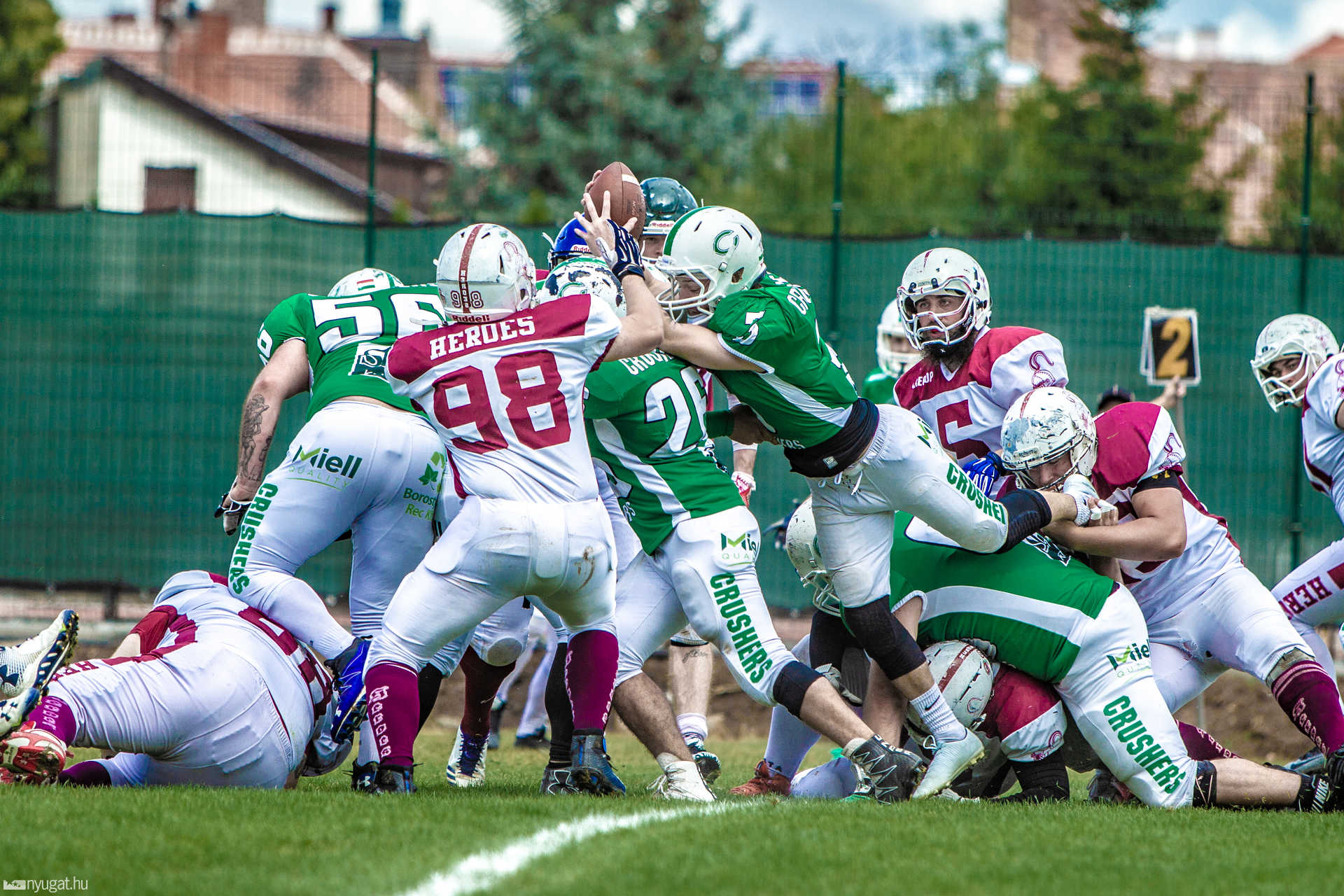 Crushers-Eger heroes amerikai foci