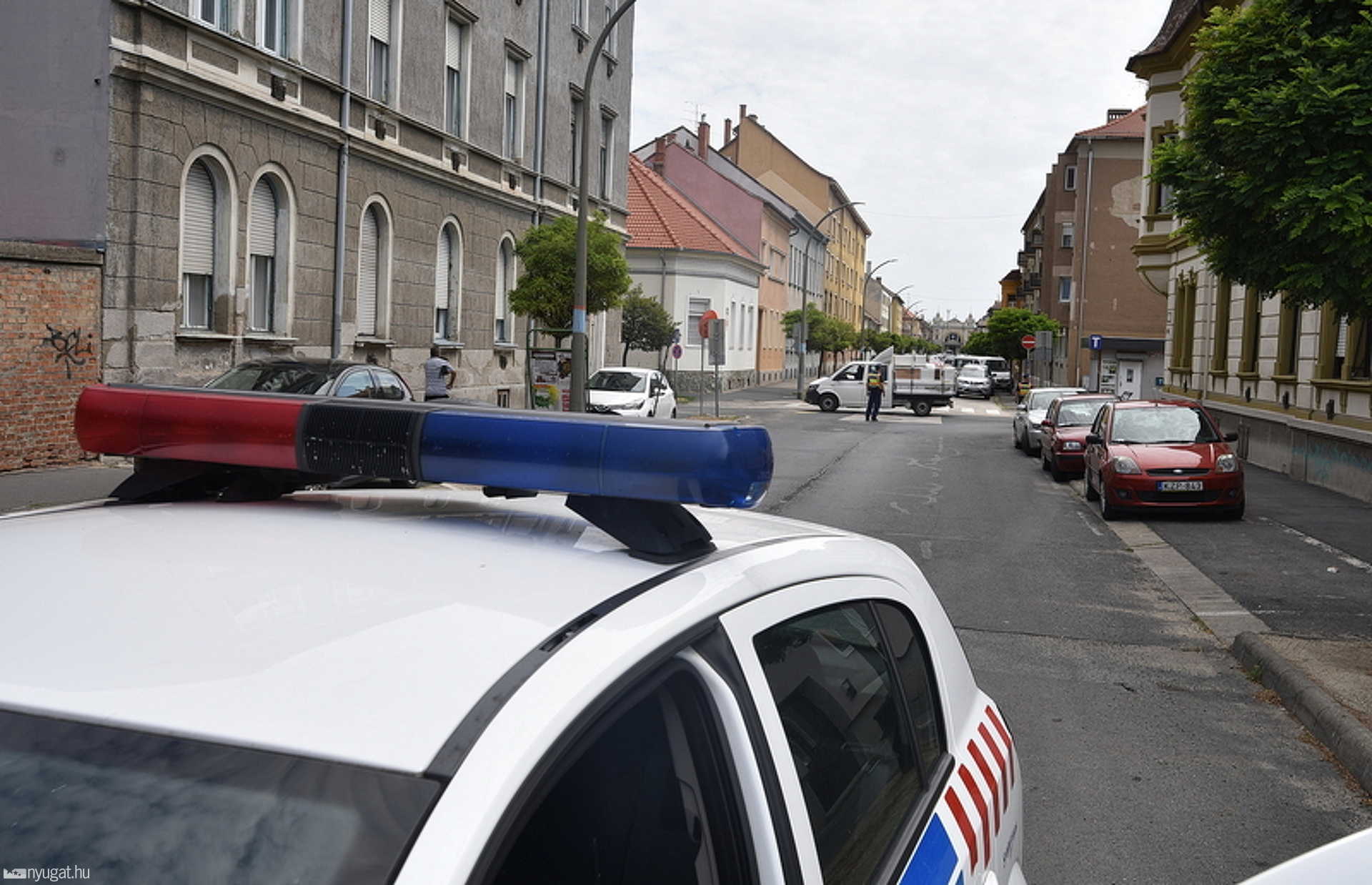Idős kerékpáros tekert Skoda elé Szombathelyen