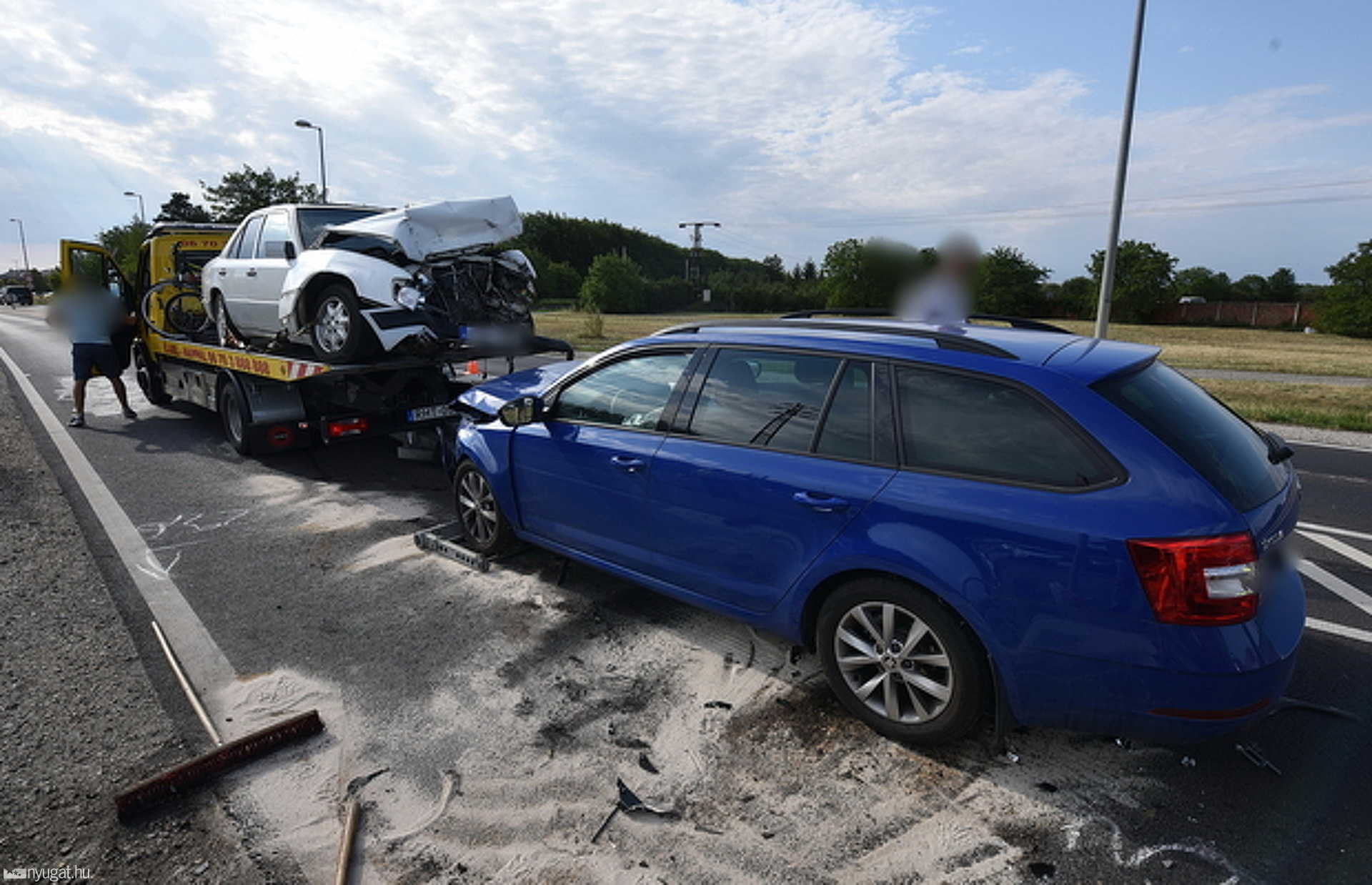 Mercedessel ütközött frontálisan egy Skoda
