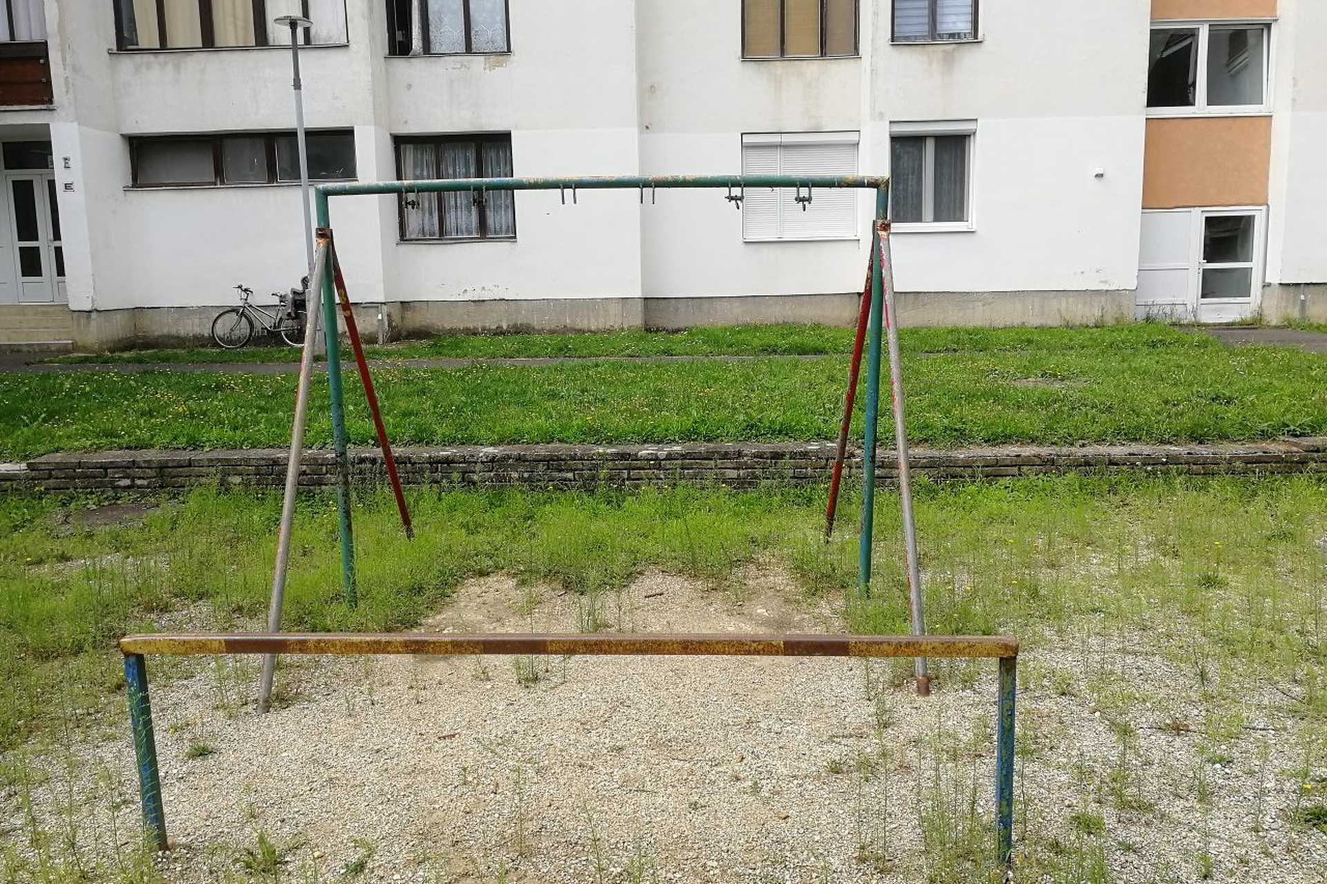 Balesetveszélyes játszótér Kőszegen