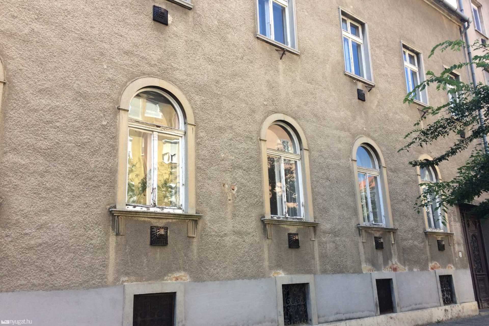 Nemény András sajtótájékoztató Széll Kálmán utca 24.