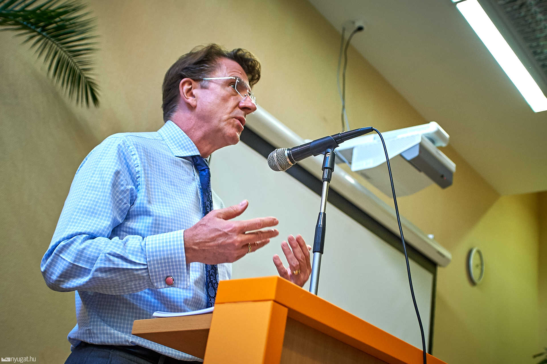 Iain Lindsay ELTE előadás