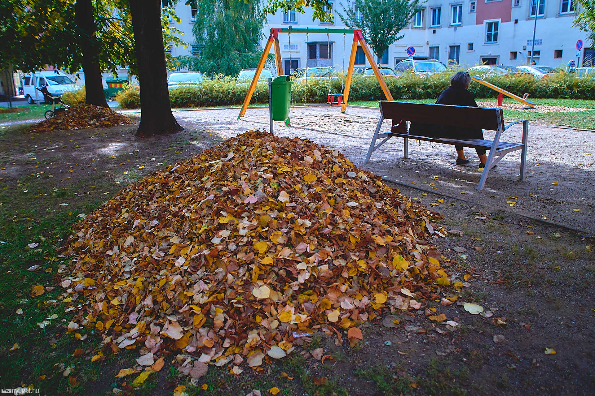 Kisfaludy játszótér kitakarítva