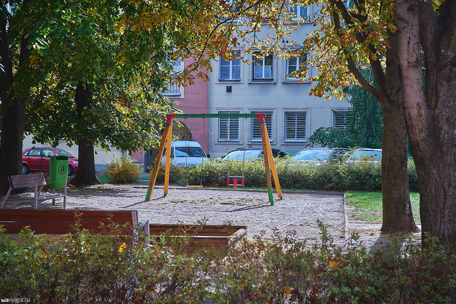 Kisfaludy játszótér kitakarítva