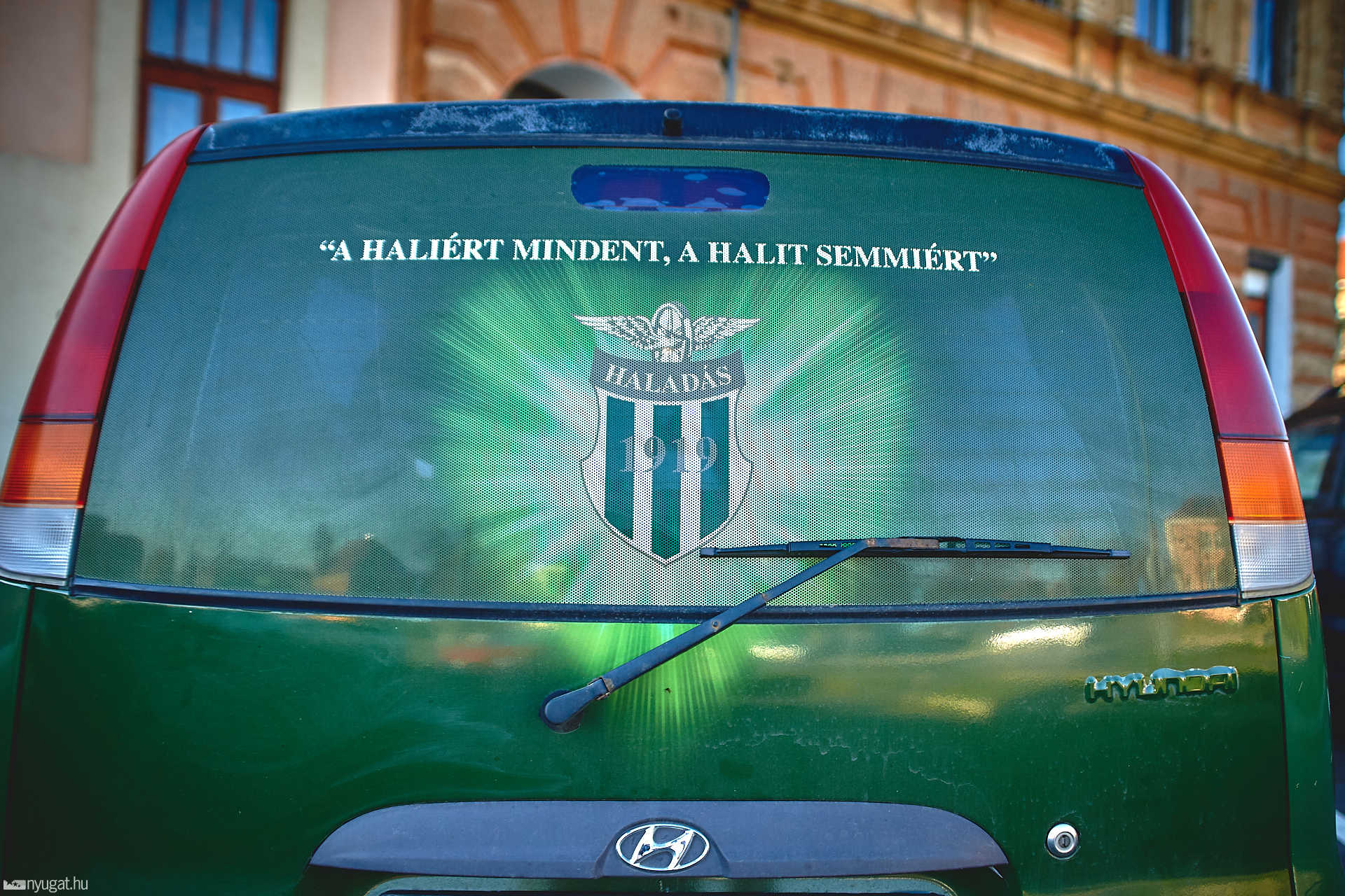 Egy haladás fanatikus autója