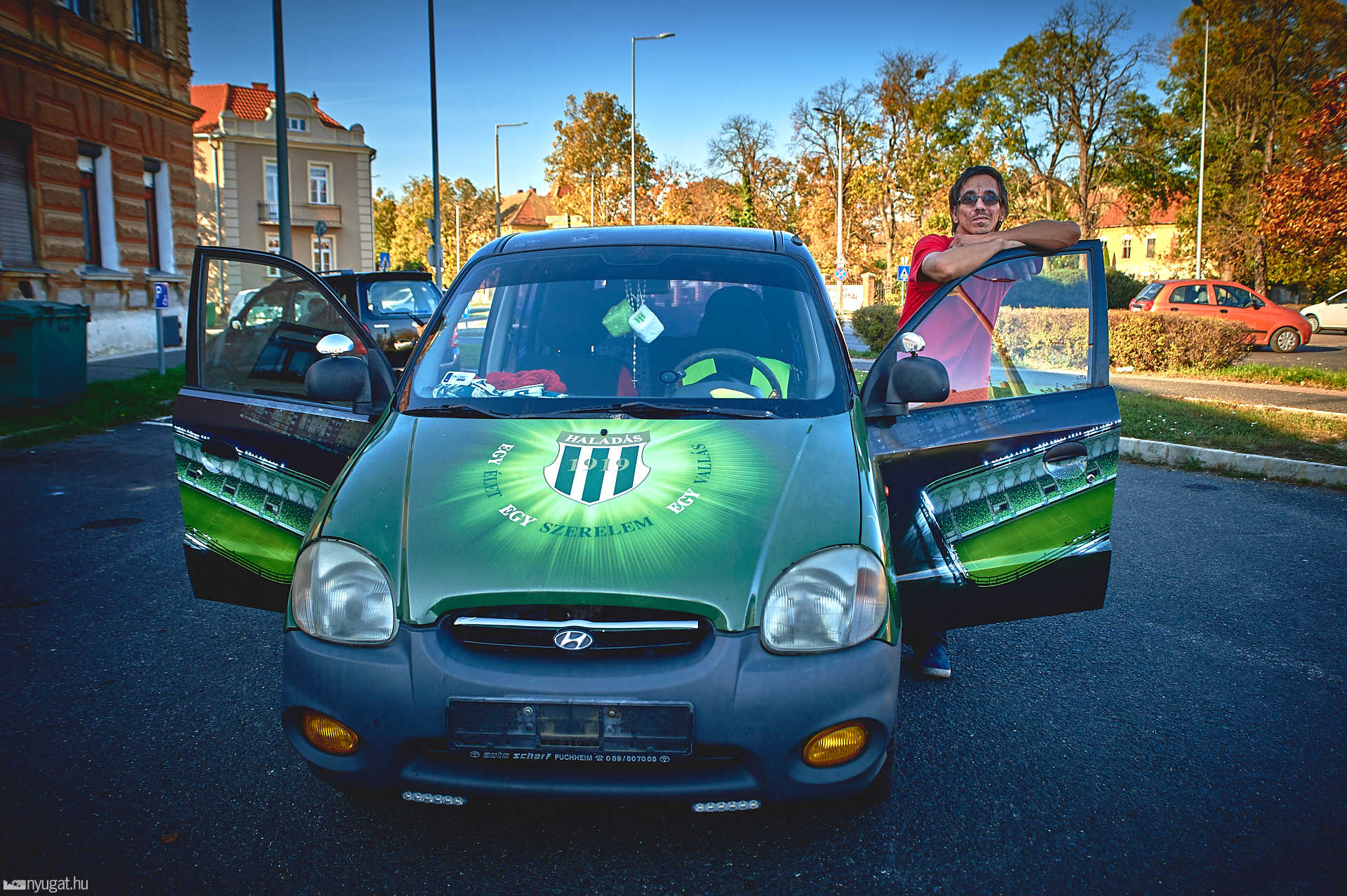 Egy haladás fanatikus autója