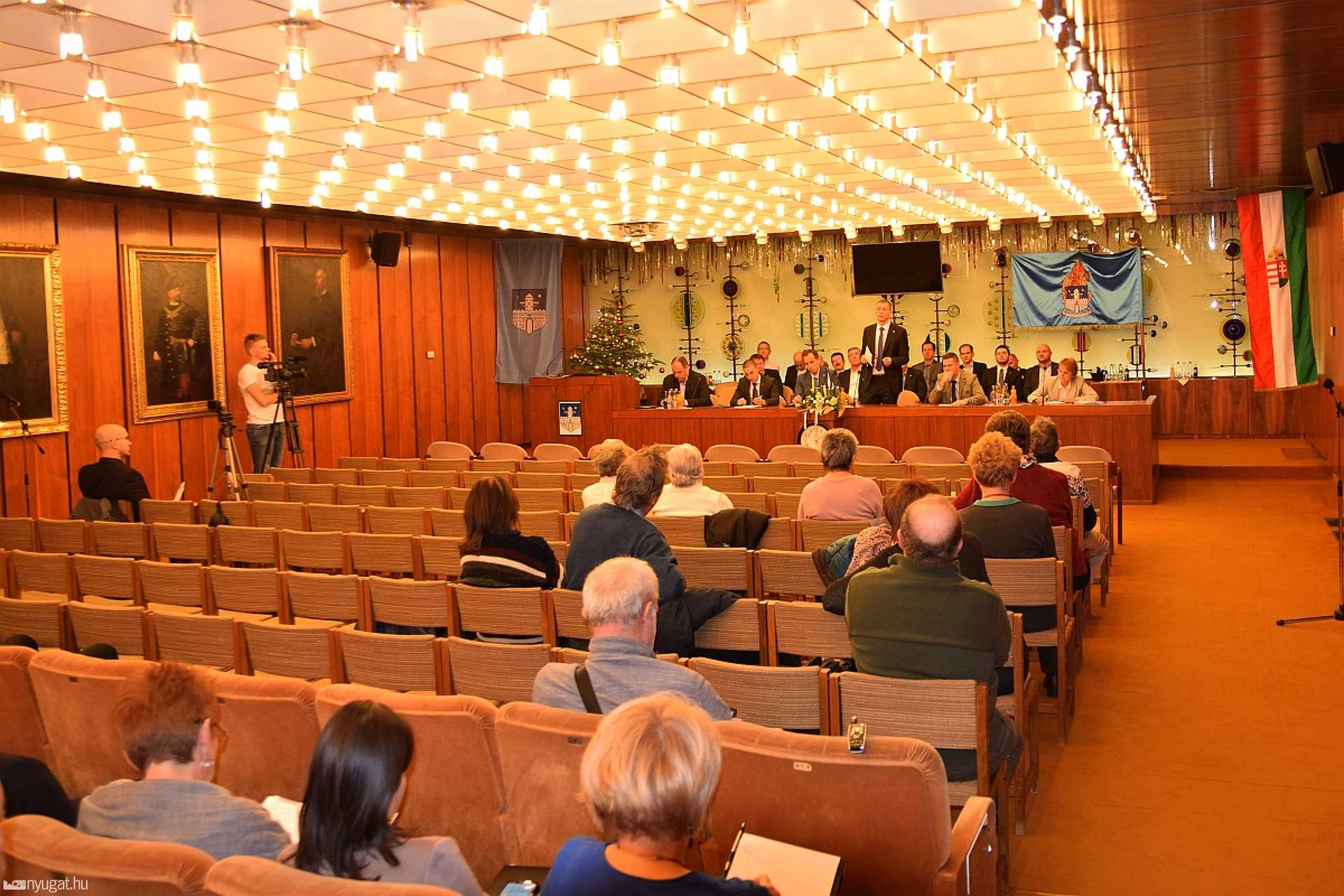 Közmeghallgatás Szombathelyen
