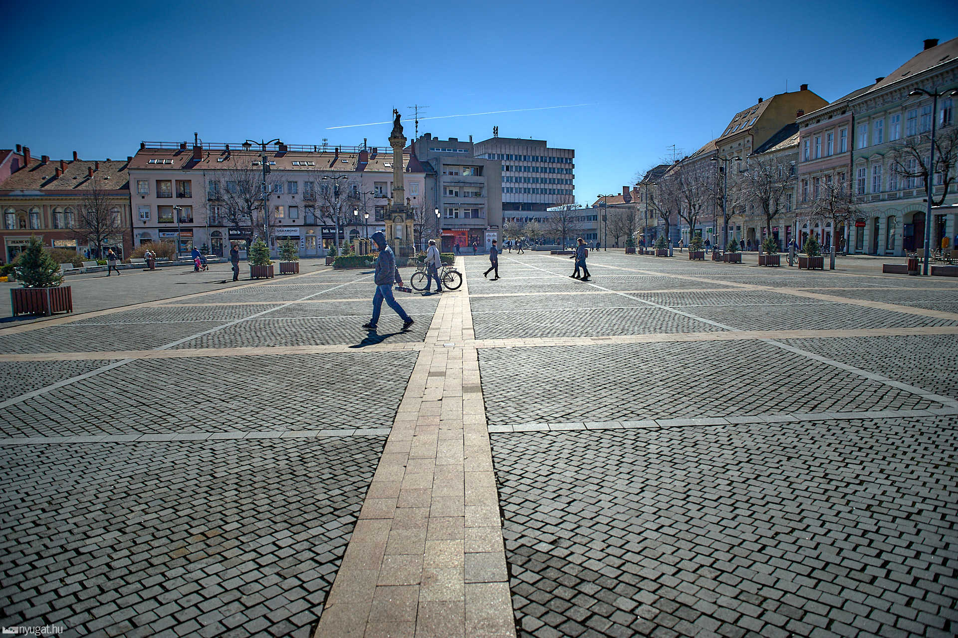 Délelőtt Szombathelyen