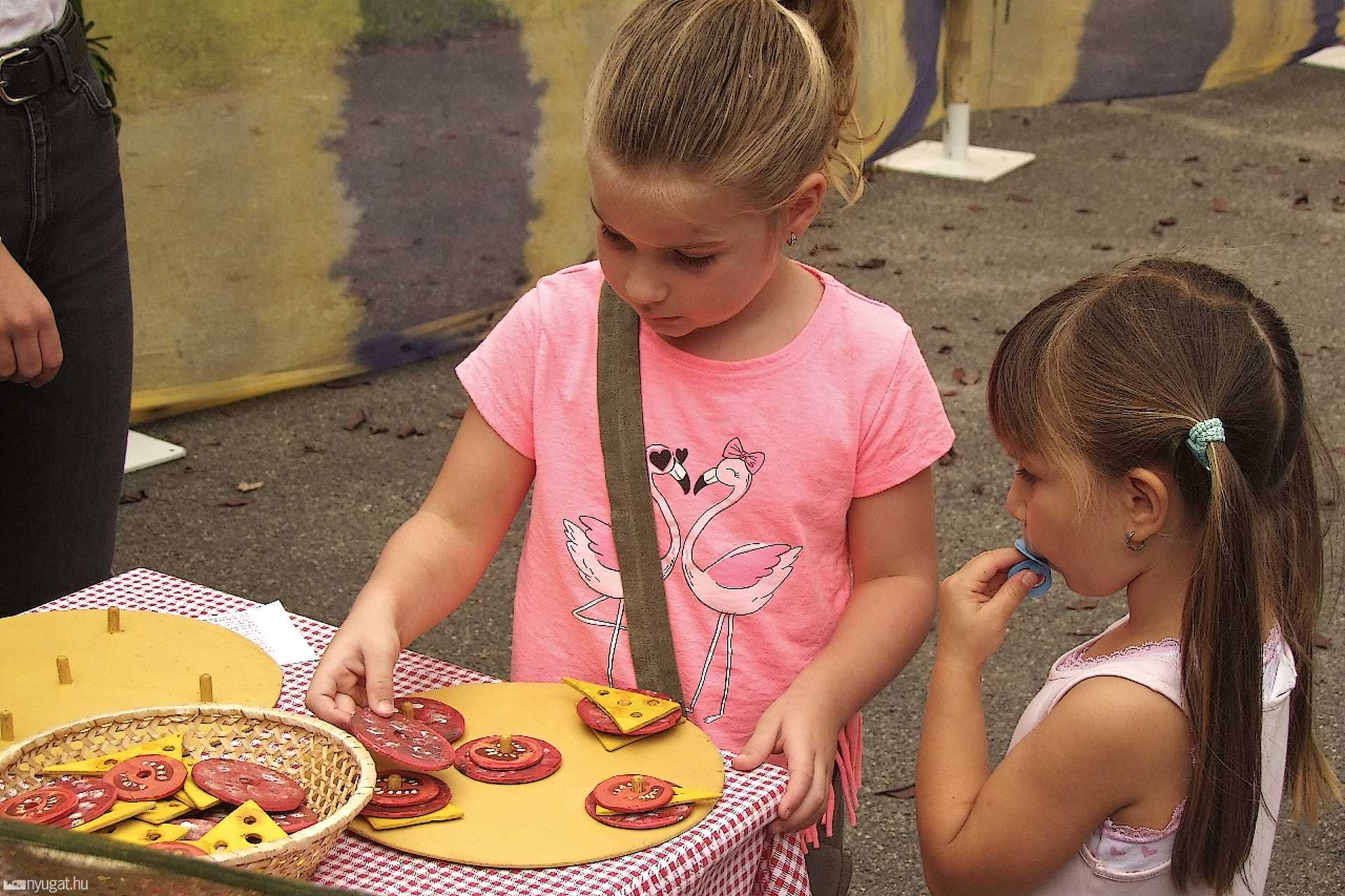 Érezd Szombathelyt! Játszóházi program az Agora teraszán