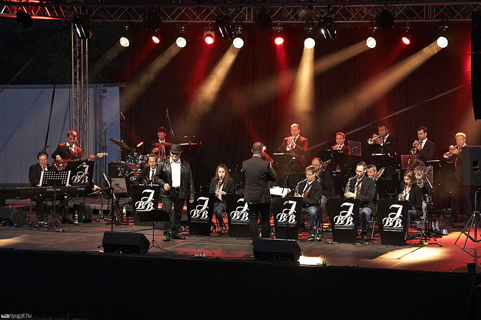 Isis Big Band koncertje a Történelmi Témapartban