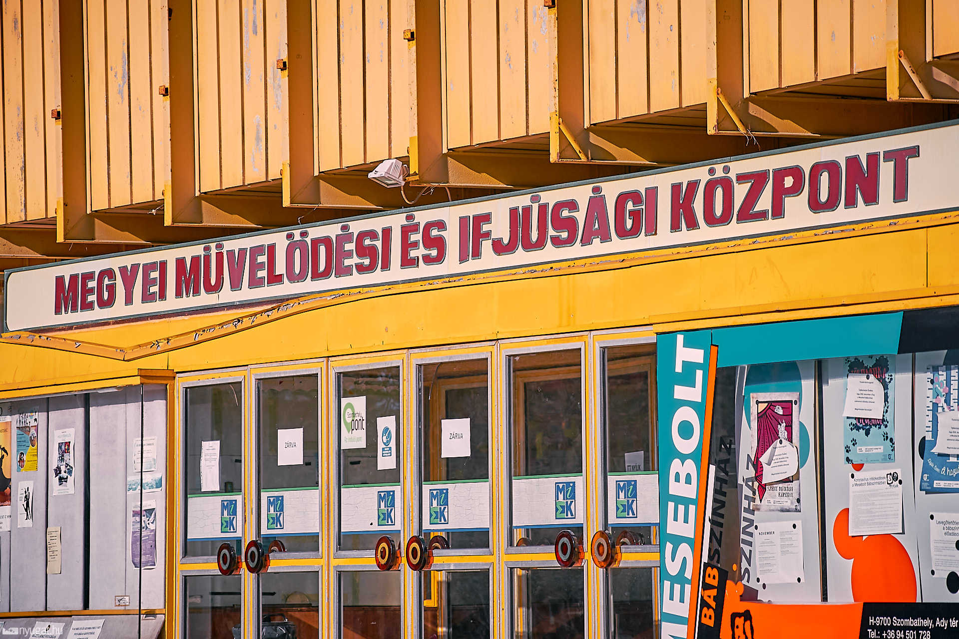 MMIK épülete