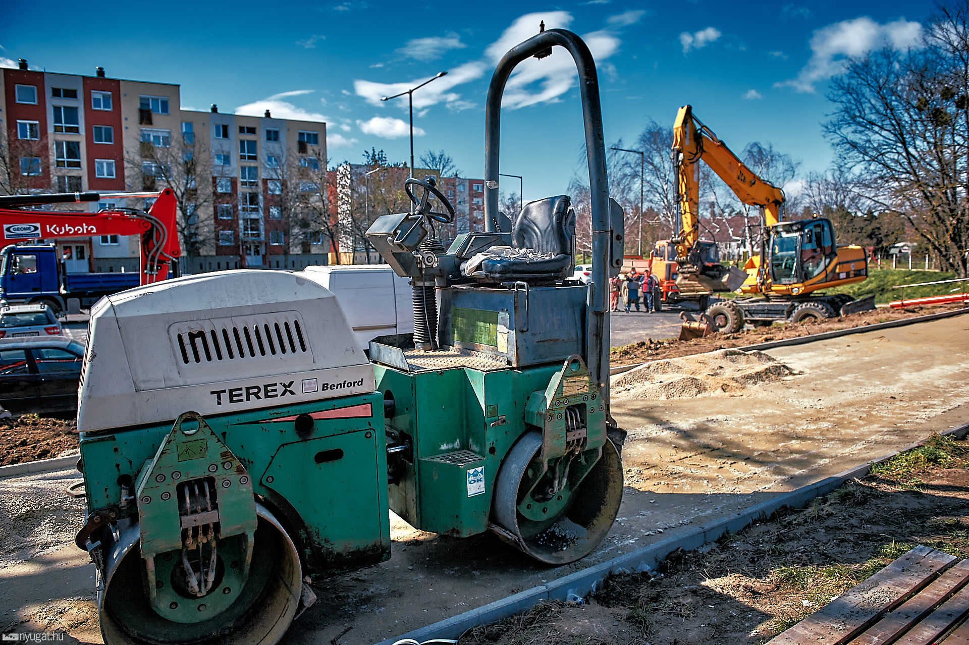 Elkezdték építeni a kerékpárutakat Szombathelyen