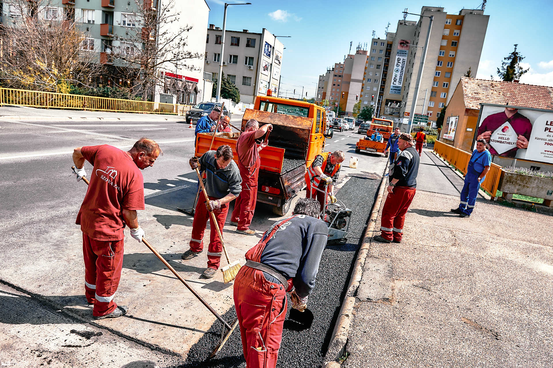 Buszváró sajtótájékoztató
