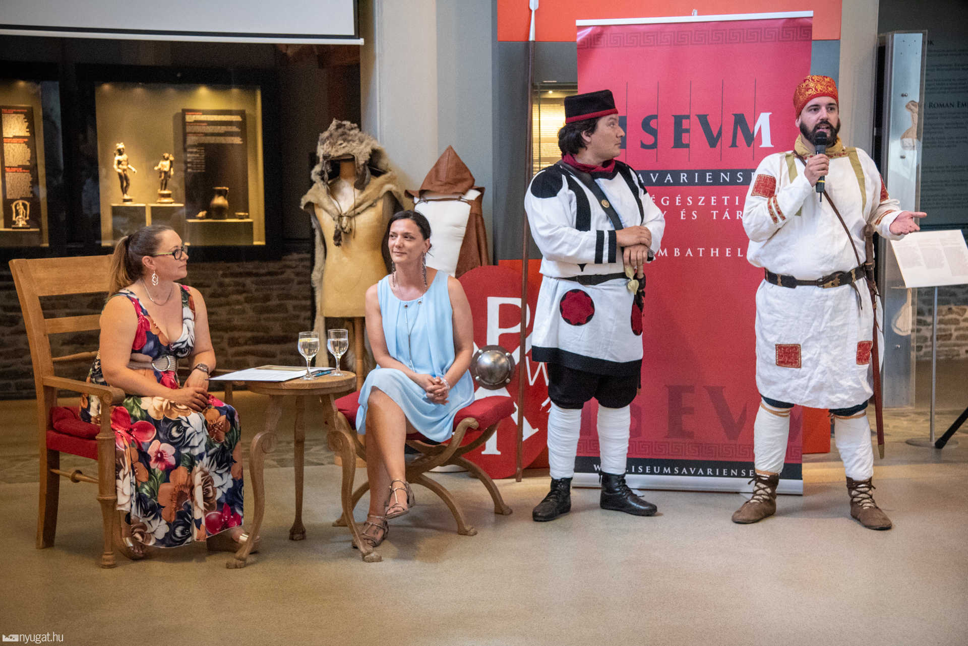 Bíborfelhők Savaria felett könyvbemutató