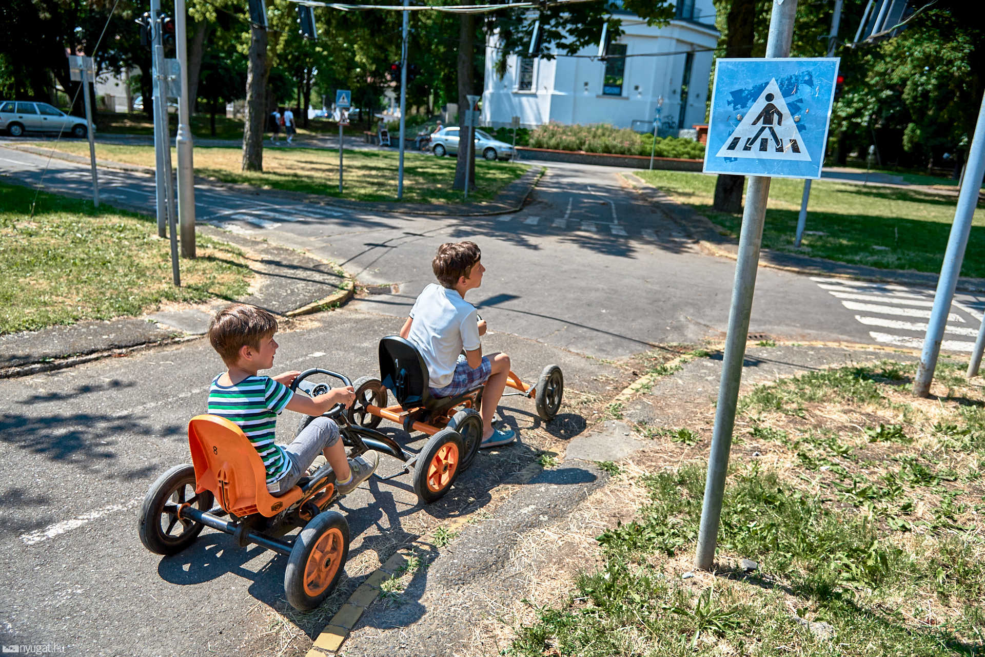 Megnyitott a kresz park