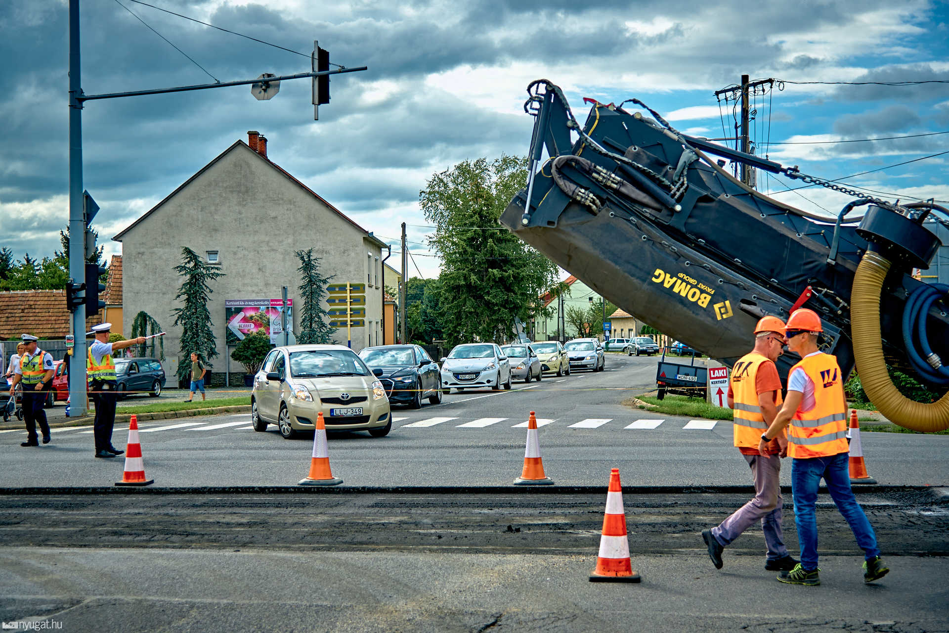 Útburkolat javítás a 86-os  elkerülőn