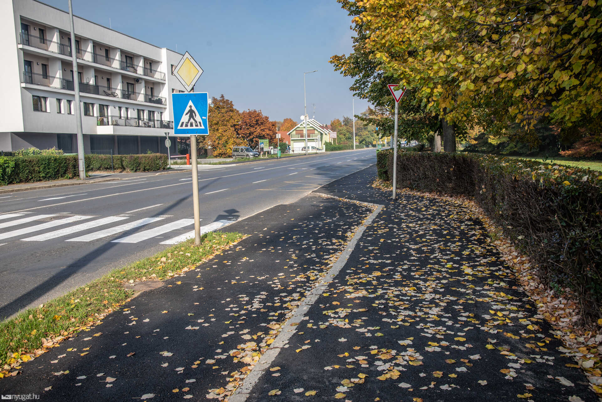 Járdafelújítás a Szent Gellért utca és a Hunyadi út sarkán